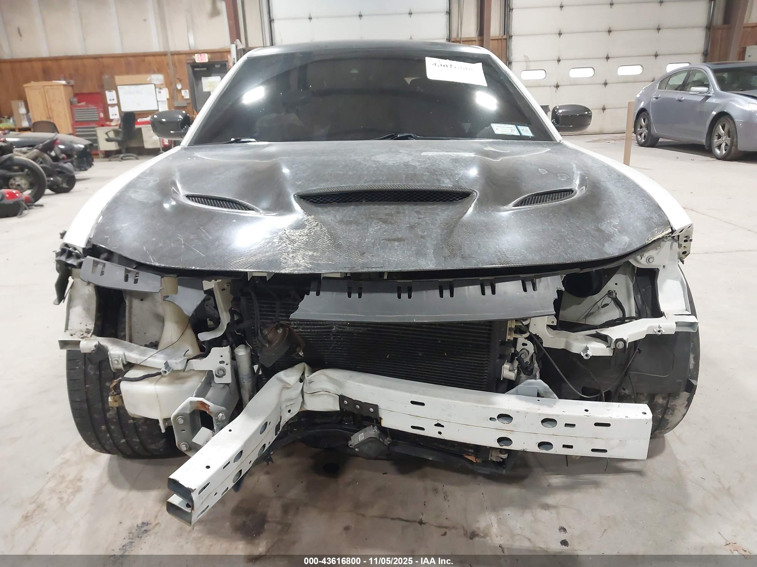 DODGE CHARGER image 6