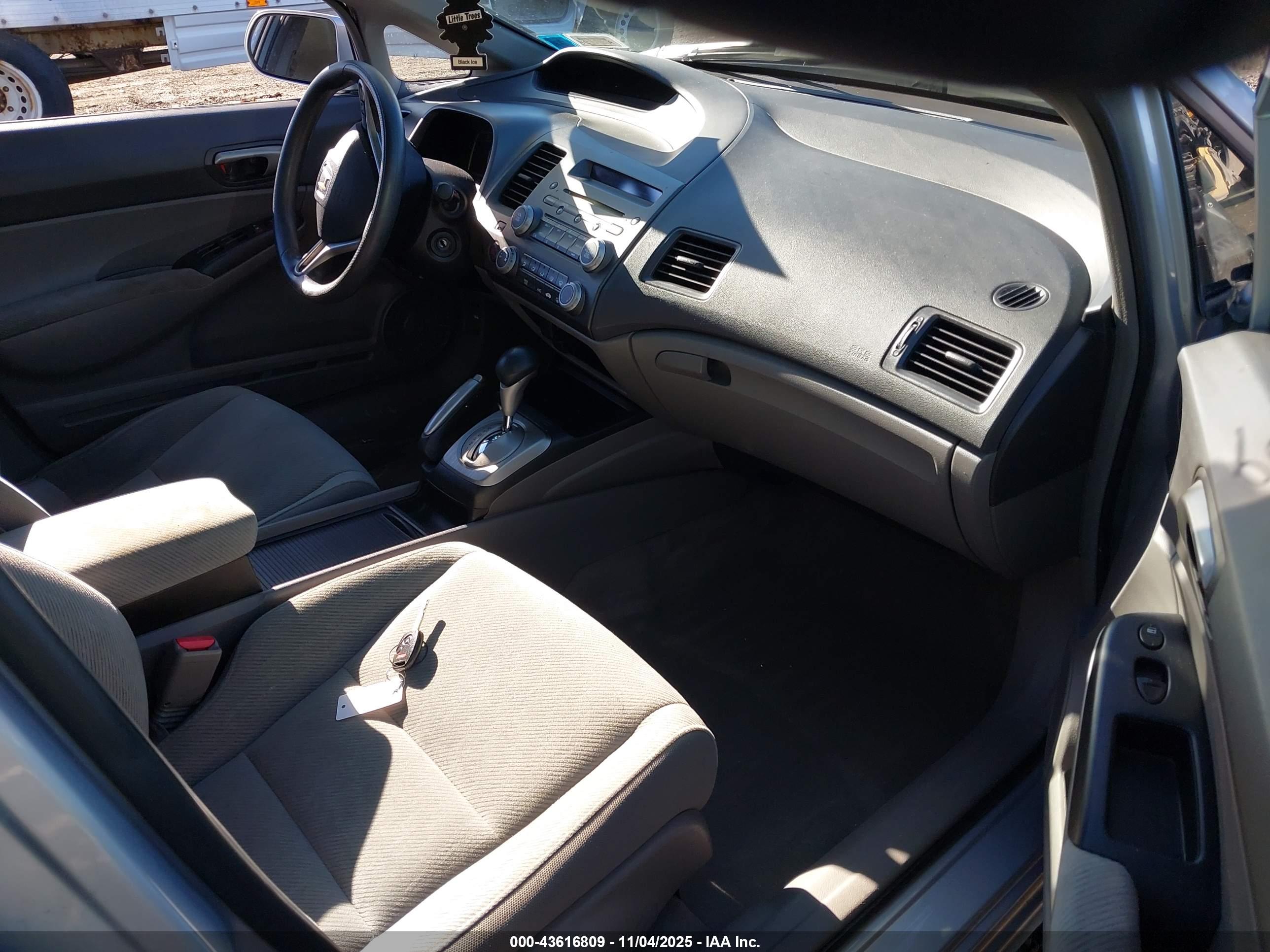 HONDA CIVIC image 5