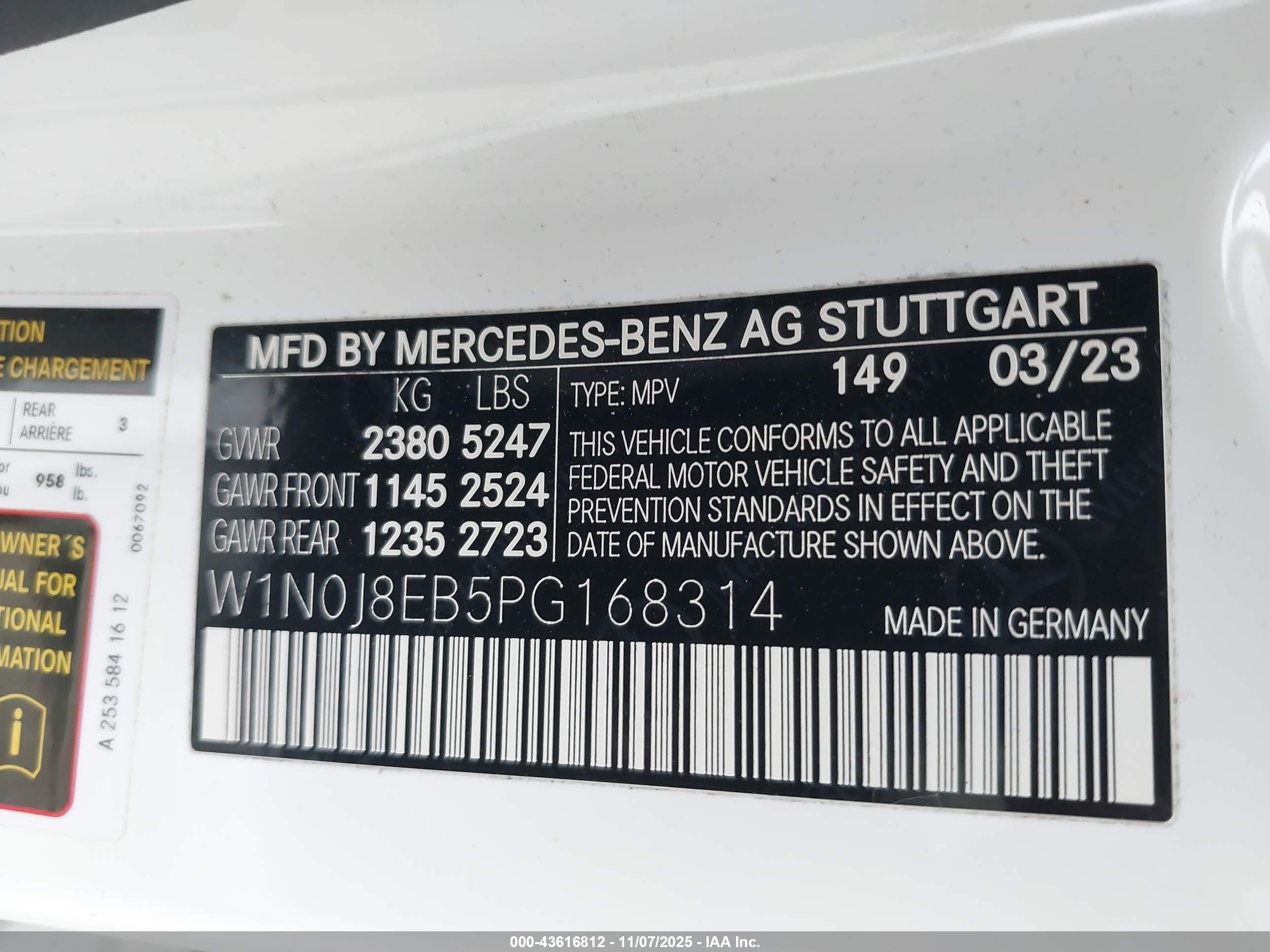 MERCEDES-BENZ GLC image 9