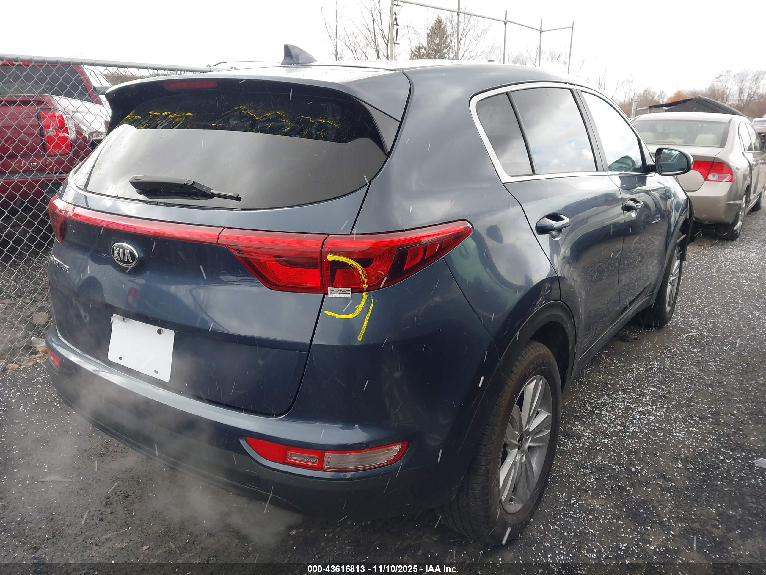 KIA SPORTAGE image 4
