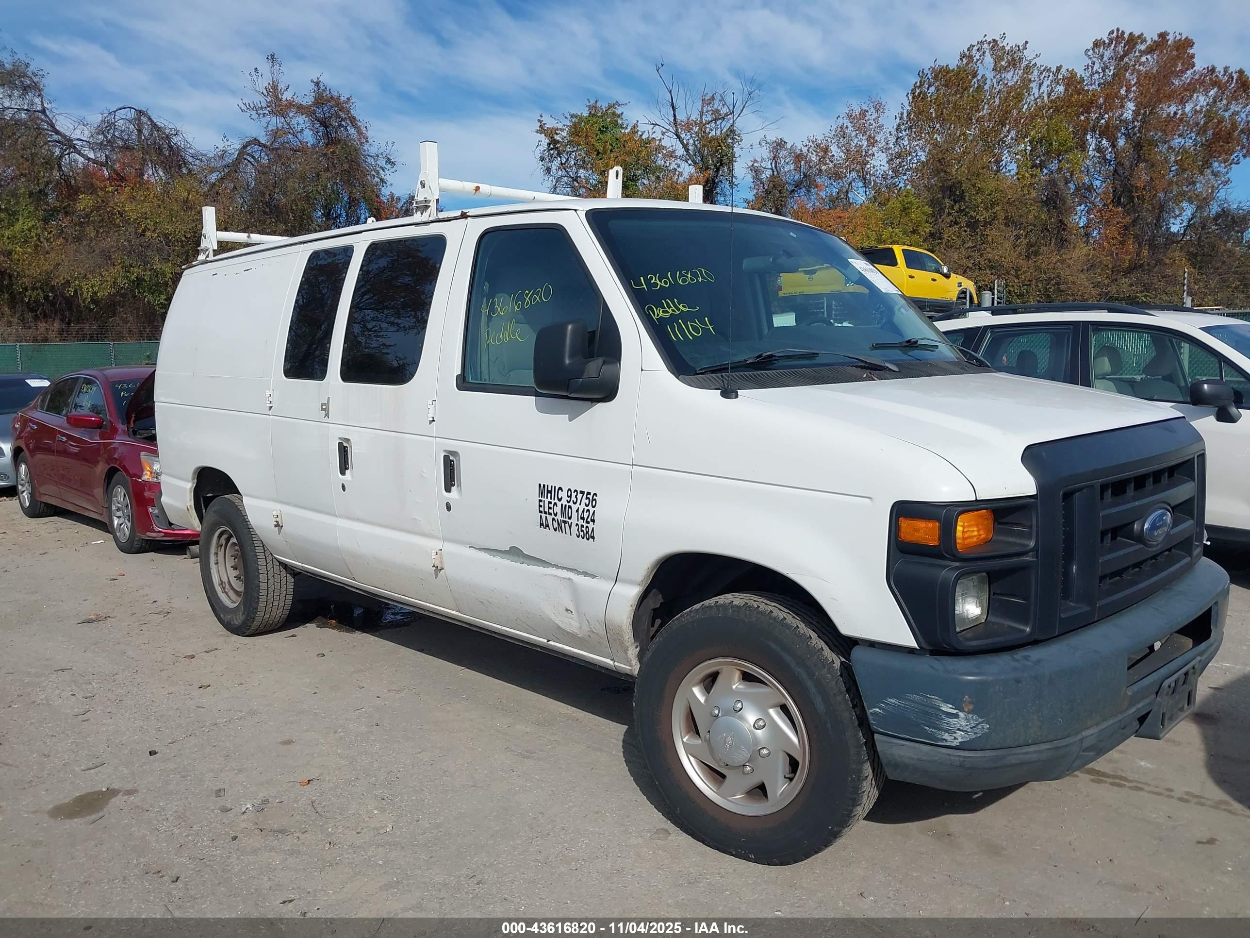 FORD E-250 image 6