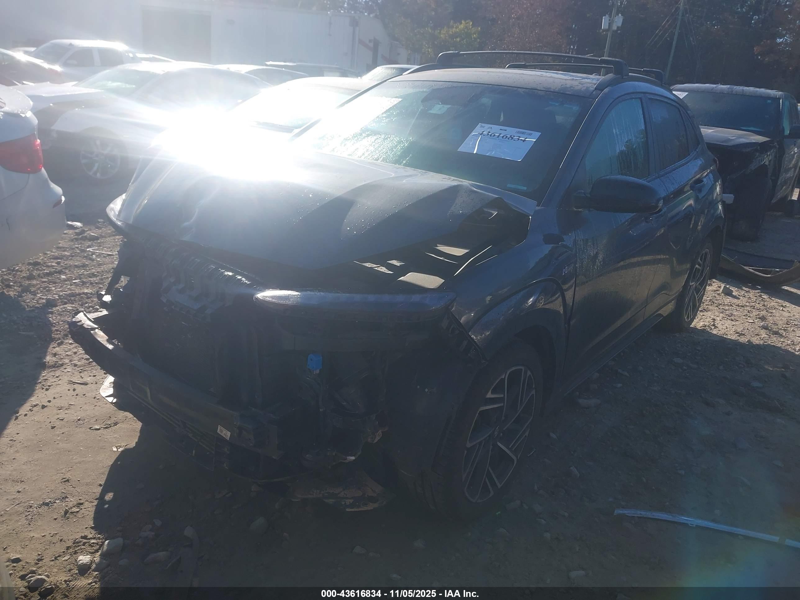 HYUNDAI KONA image 2