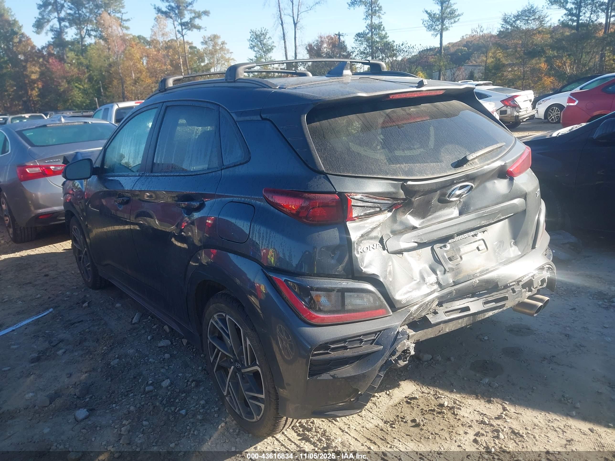 HYUNDAI KONA image 3