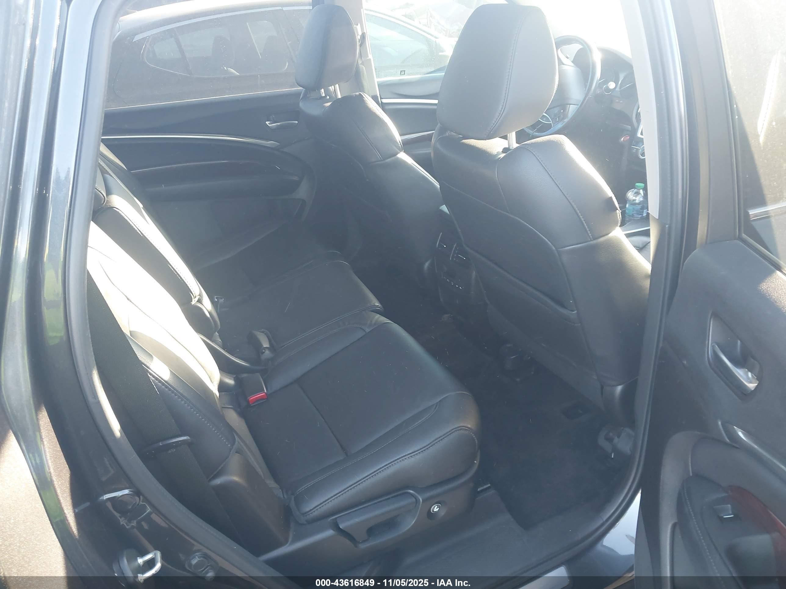 ACURA MDX image 8