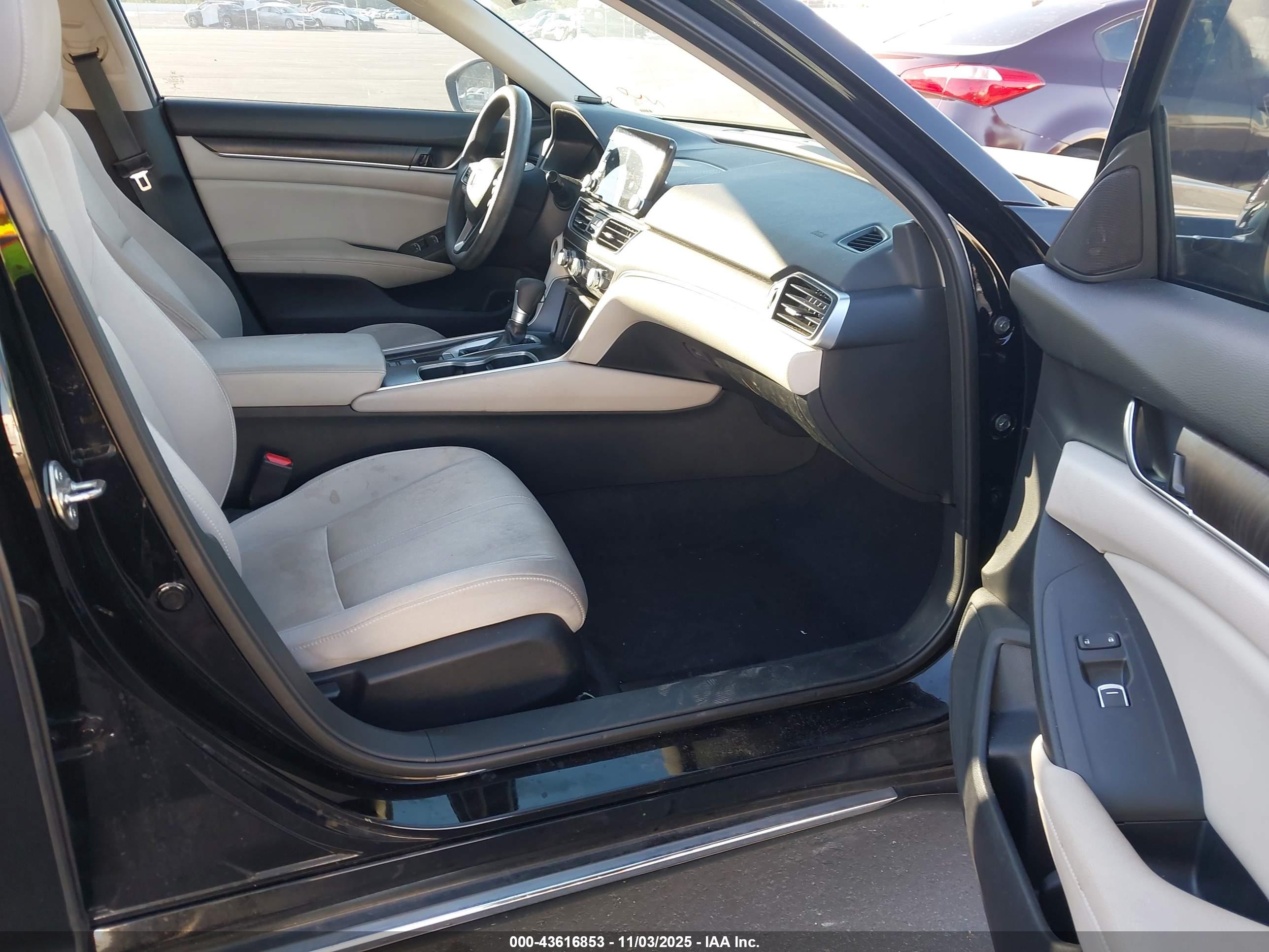 HONDA ACCORD image 5