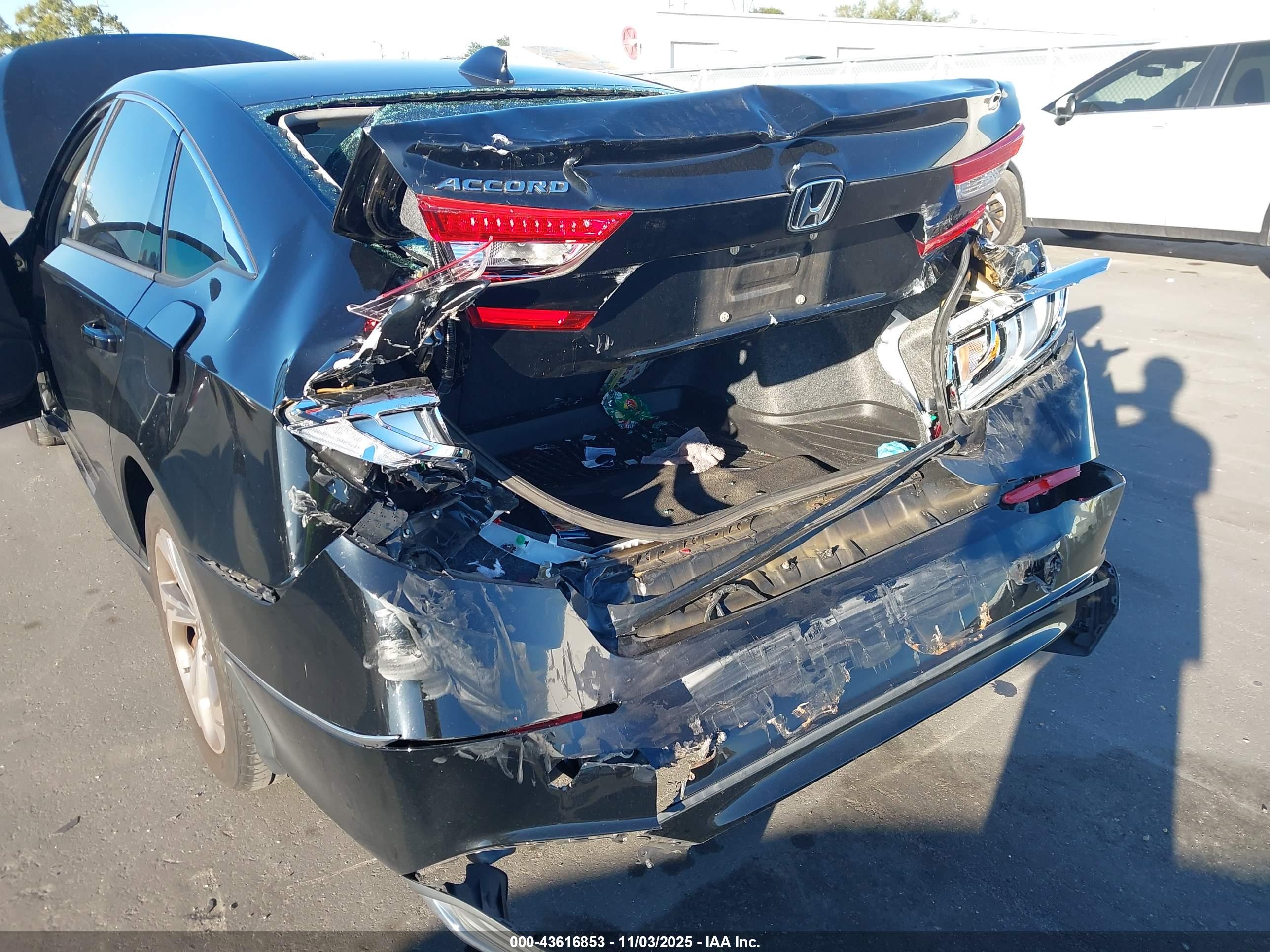 HONDA ACCORD image 6