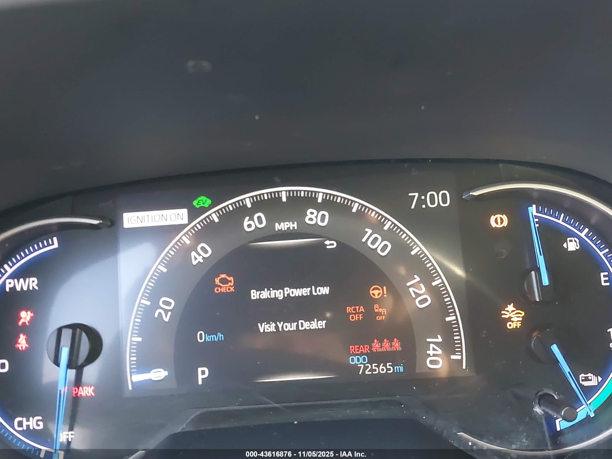 TOYOTA RAV4 image 7