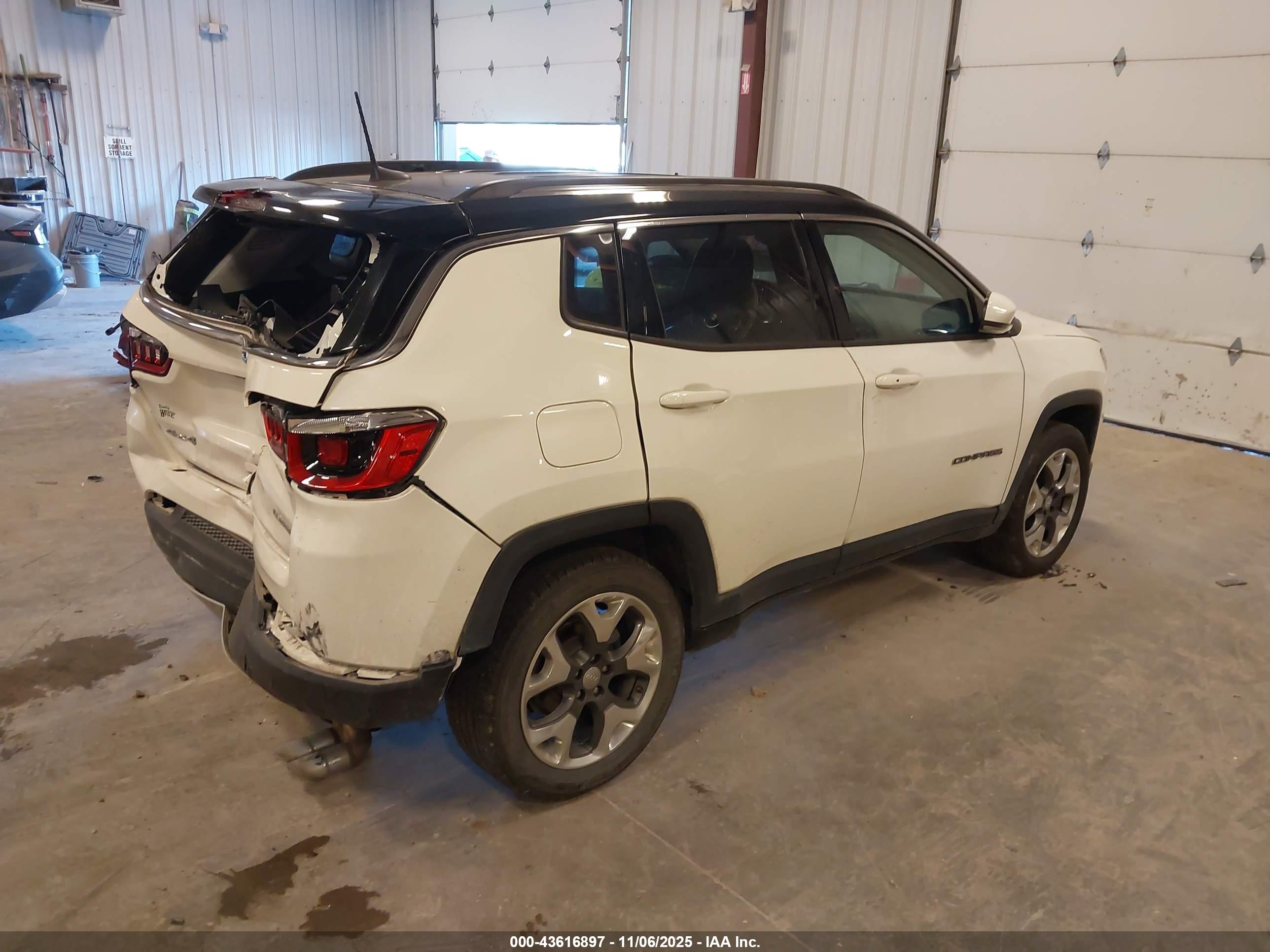 JEEP COMPASS image 4