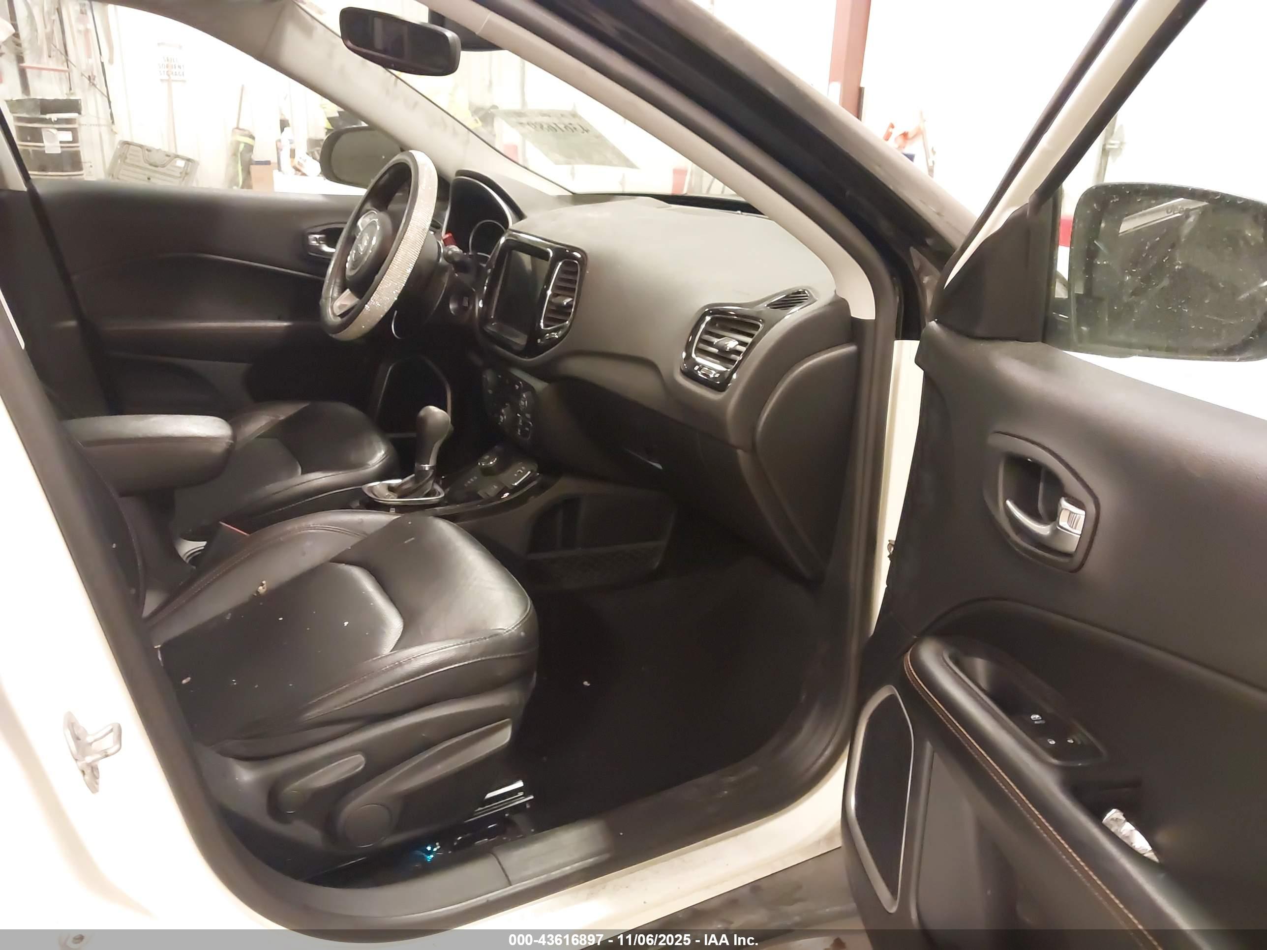 JEEP COMPASS image 5