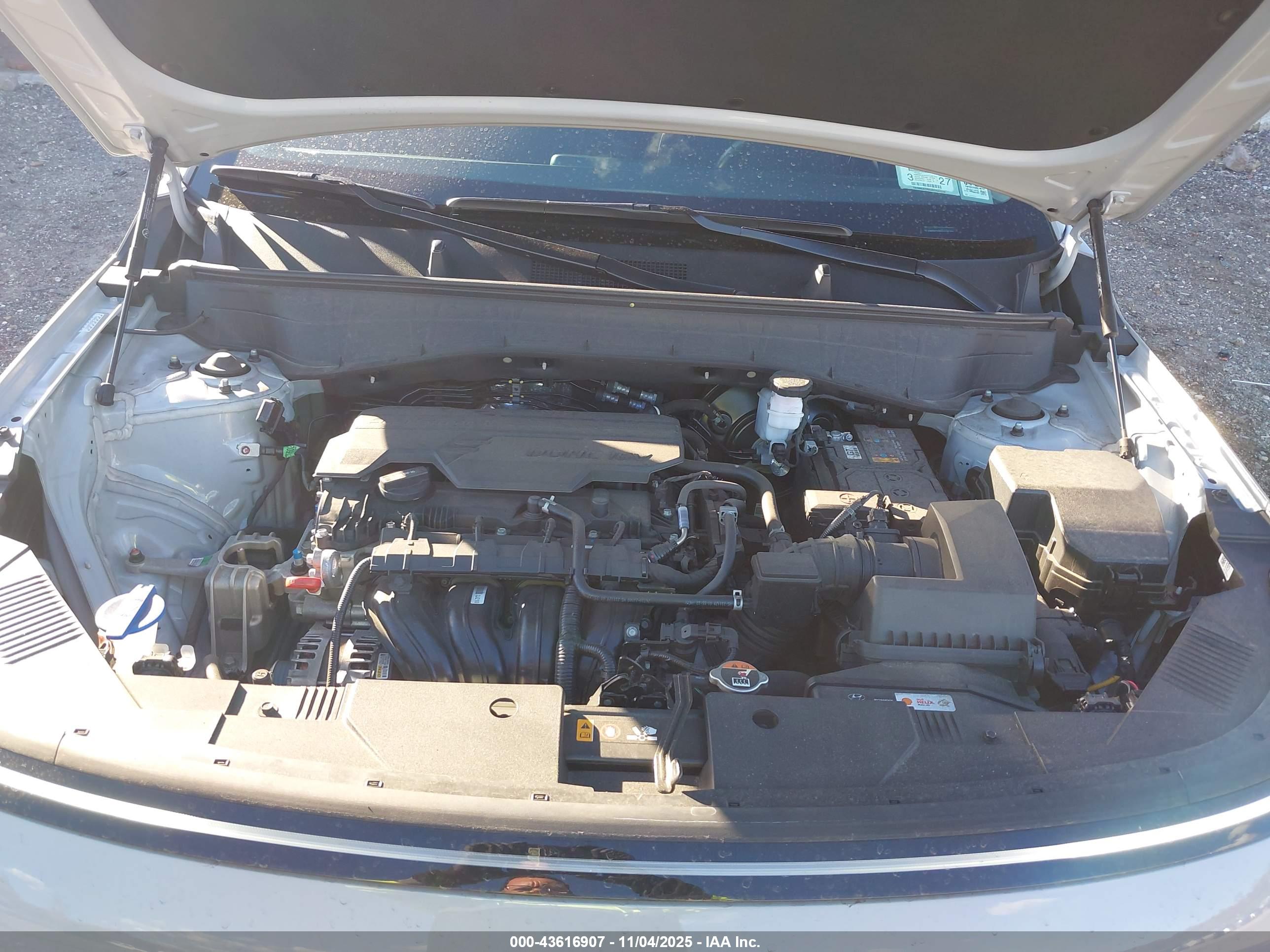 HYUNDAI KONA image 10