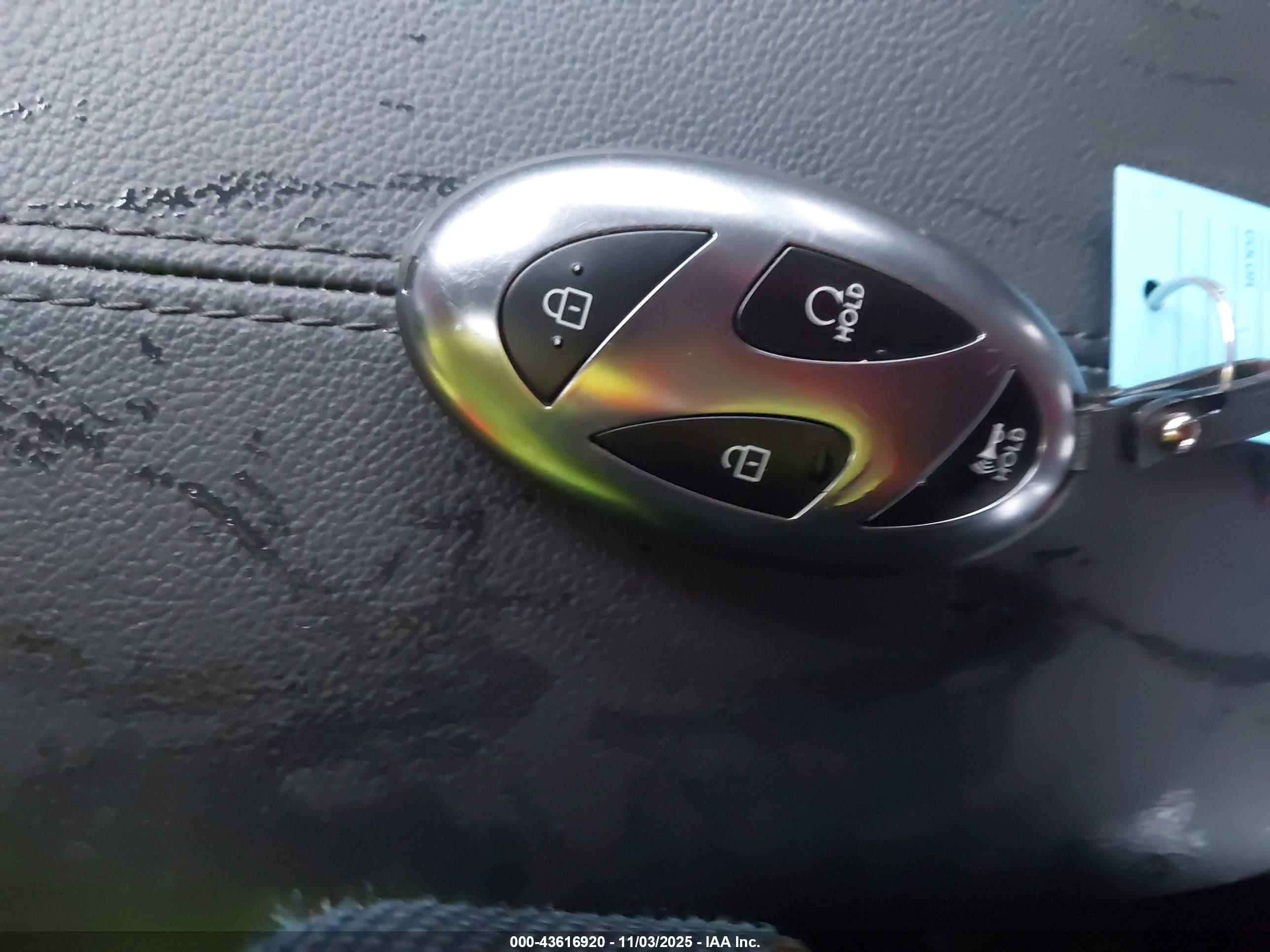 HYUNDAI TUCSON image 11
