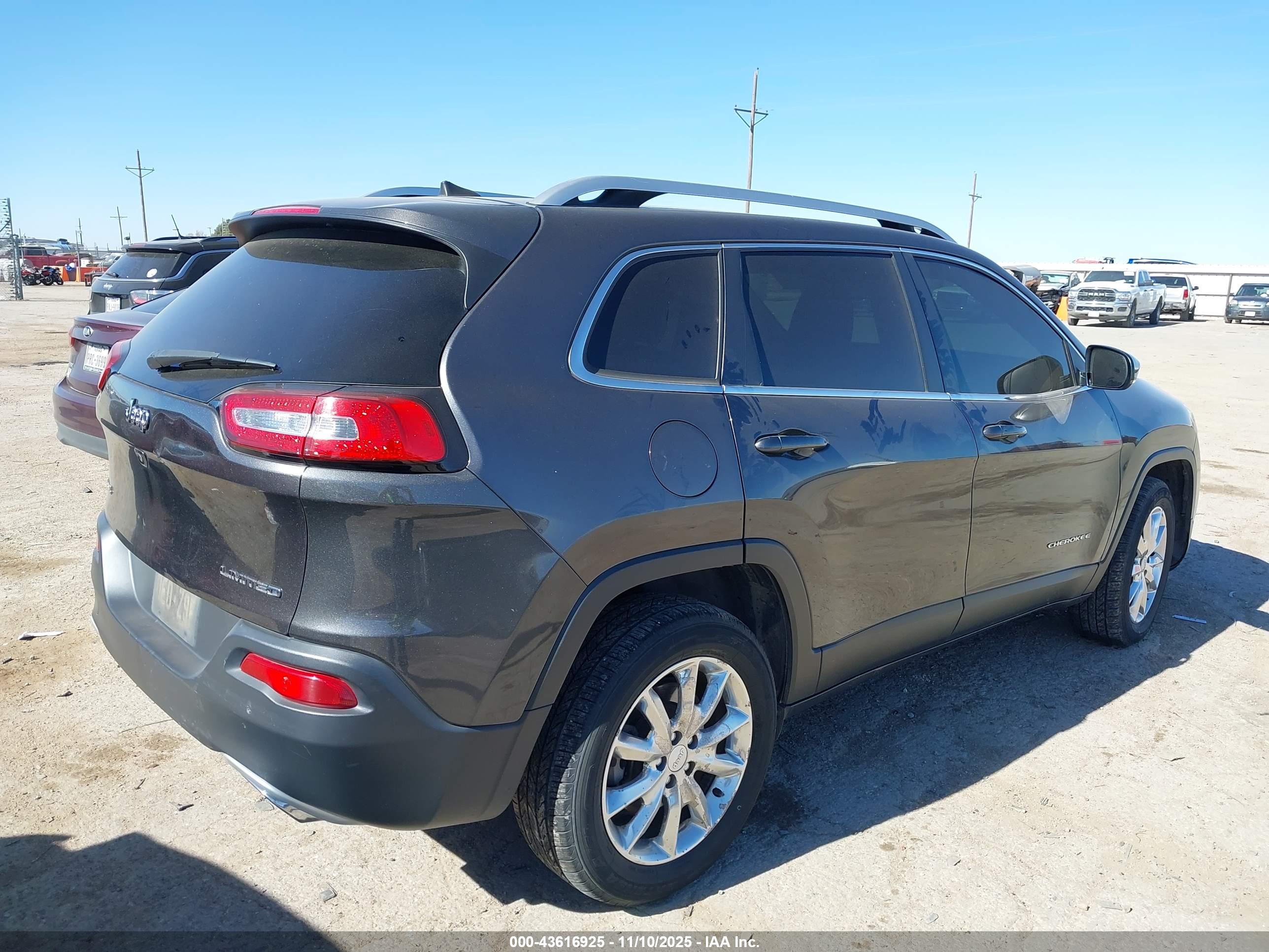 JEEP CHEROKEE image 4