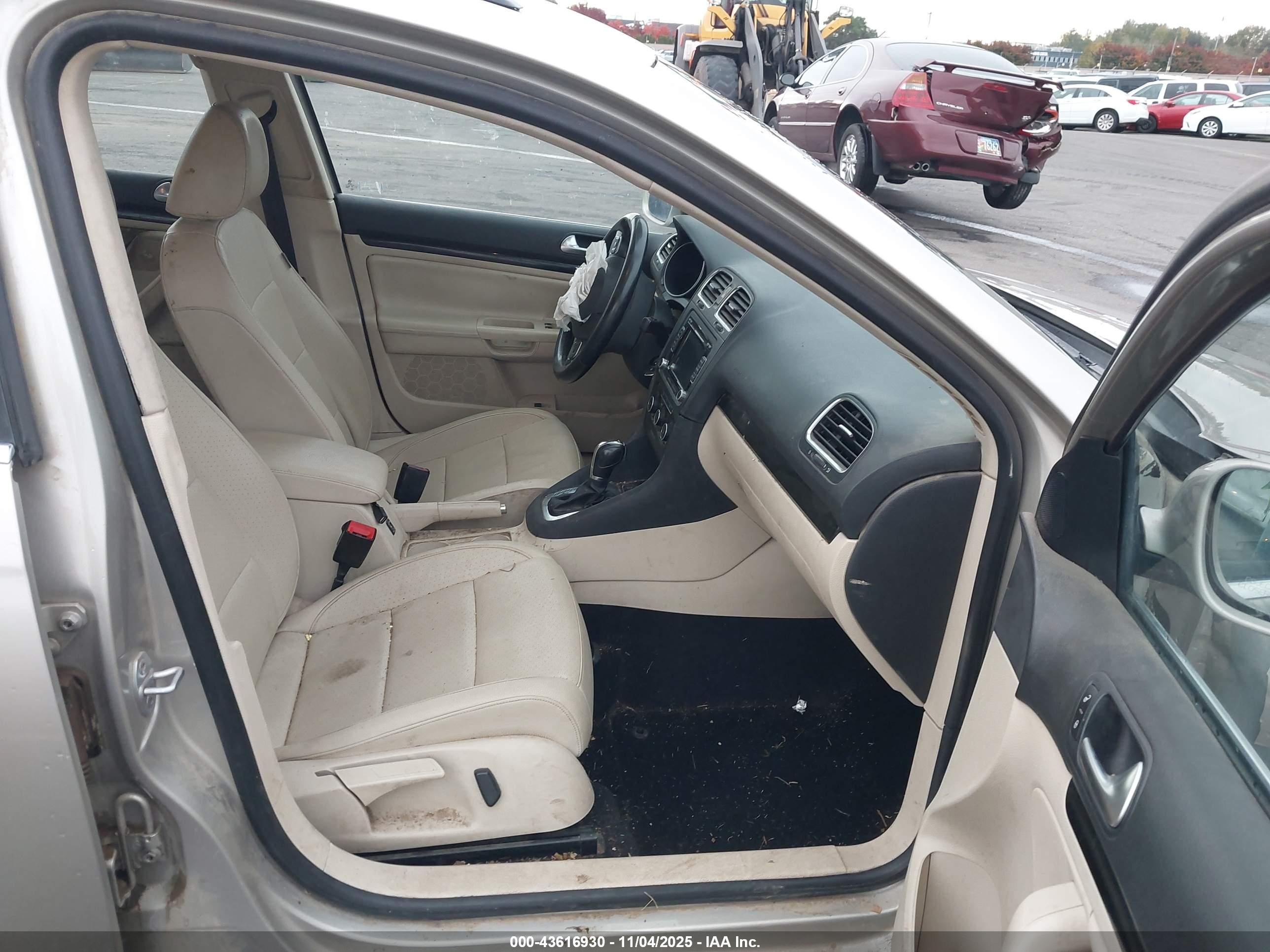 VOLKSWAGEN JETTA image 5