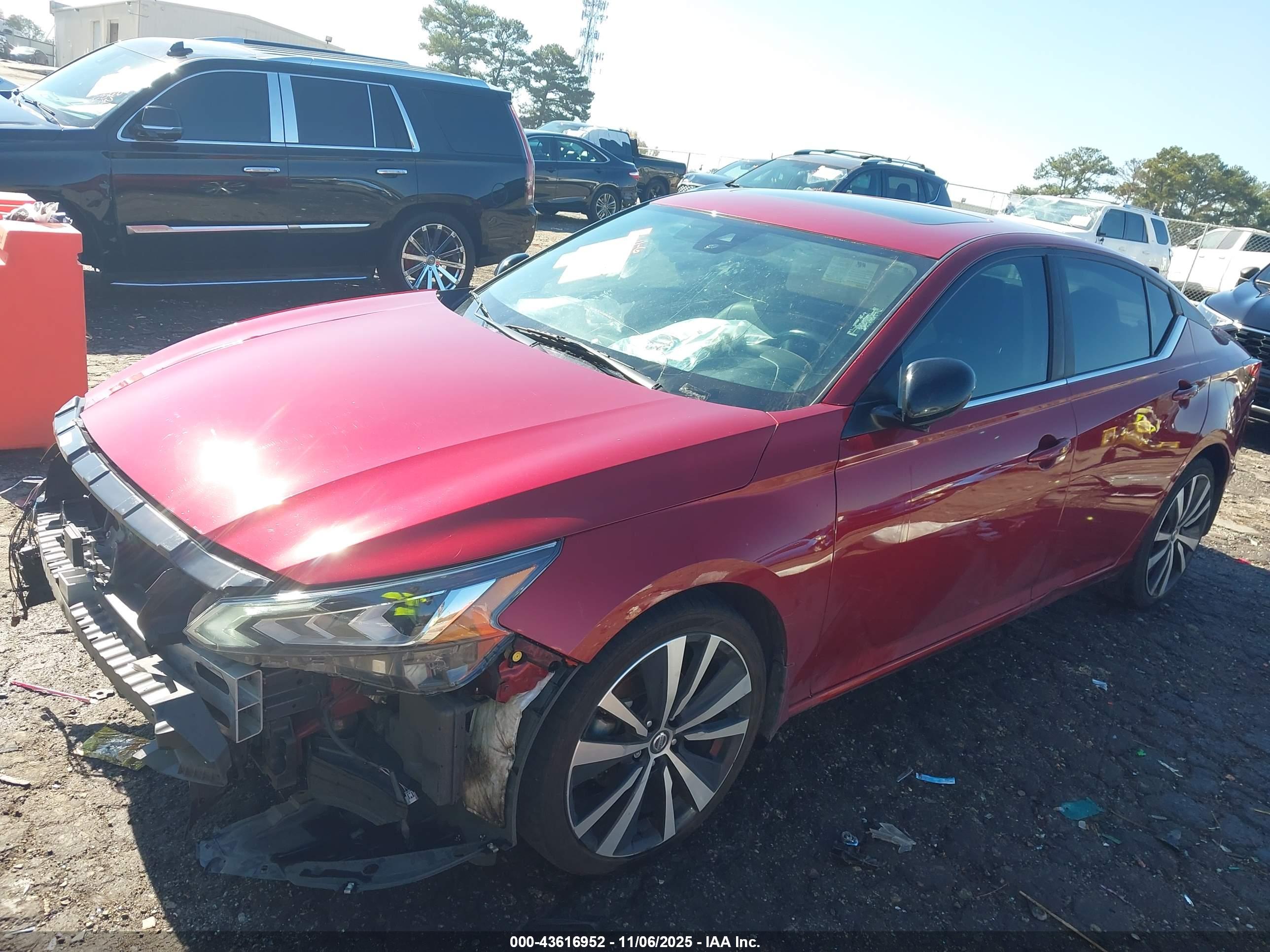NISSAN ALTIMA image 2