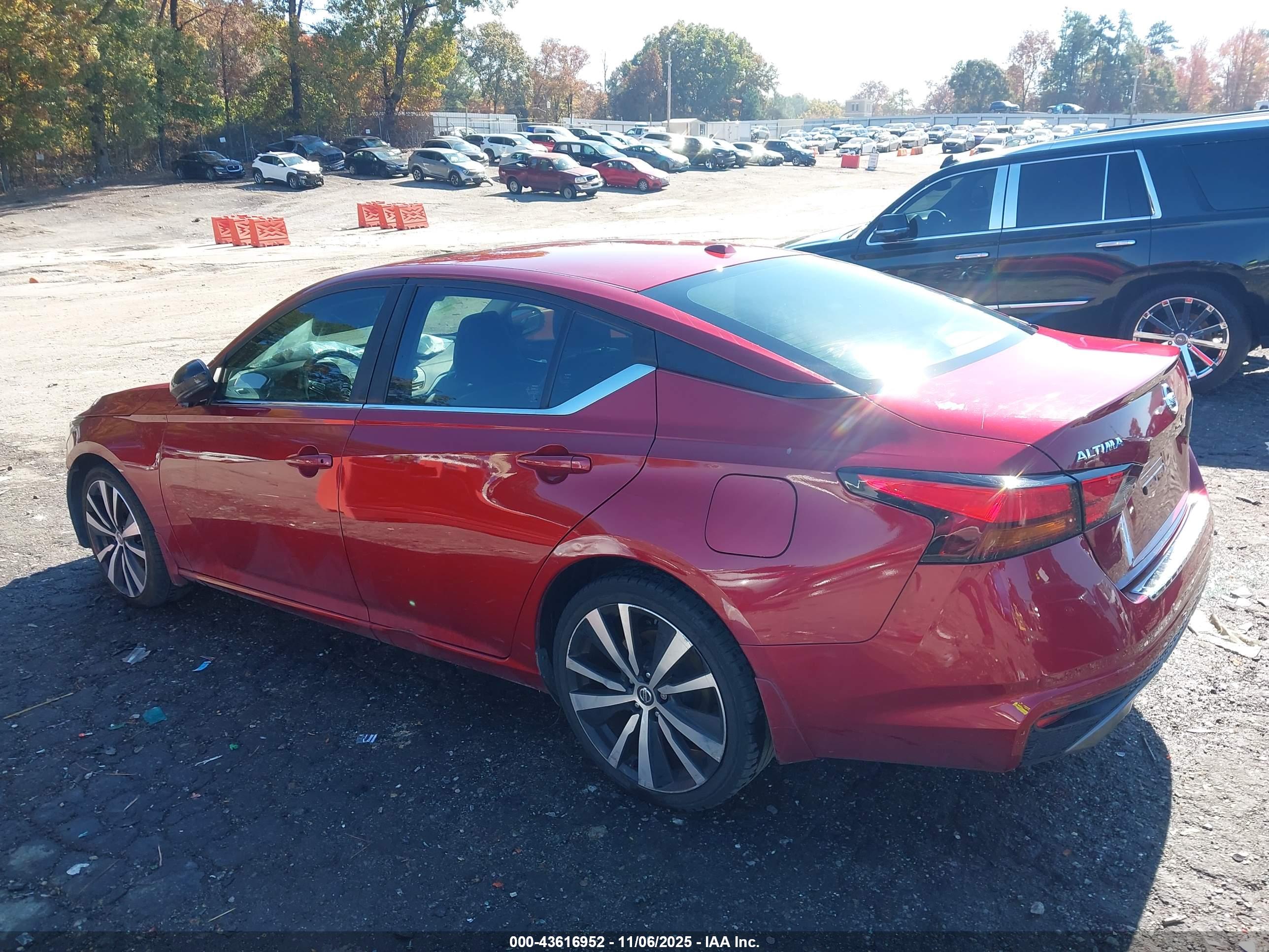 NISSAN ALTIMA image 3