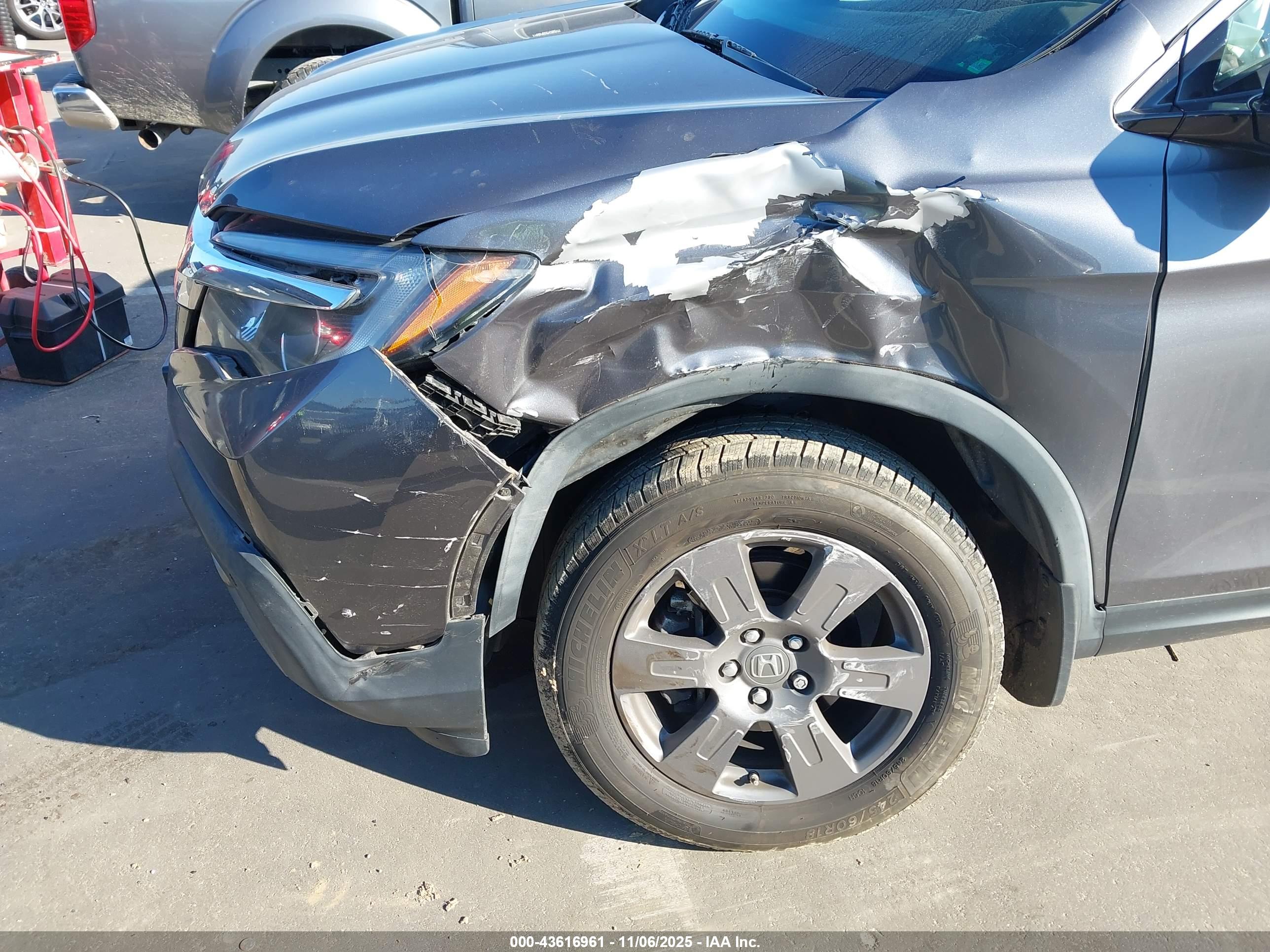 HONDA RIDGELINE image 6