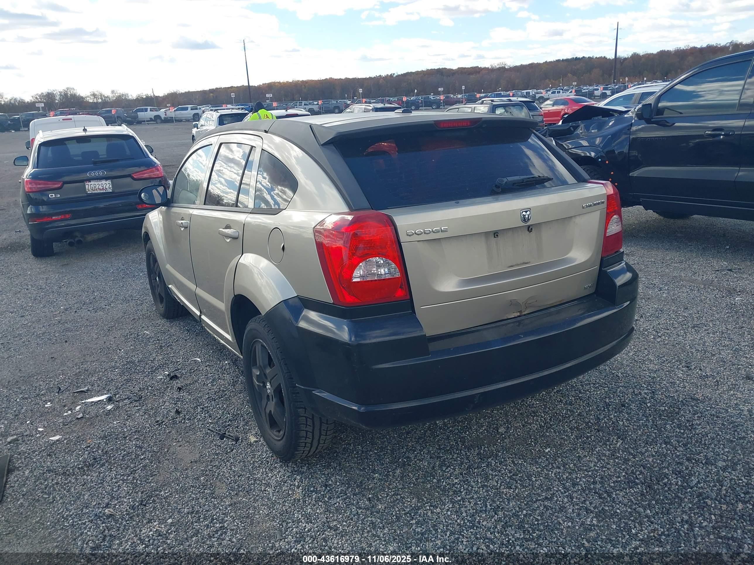 DODGE CALIBER image 3