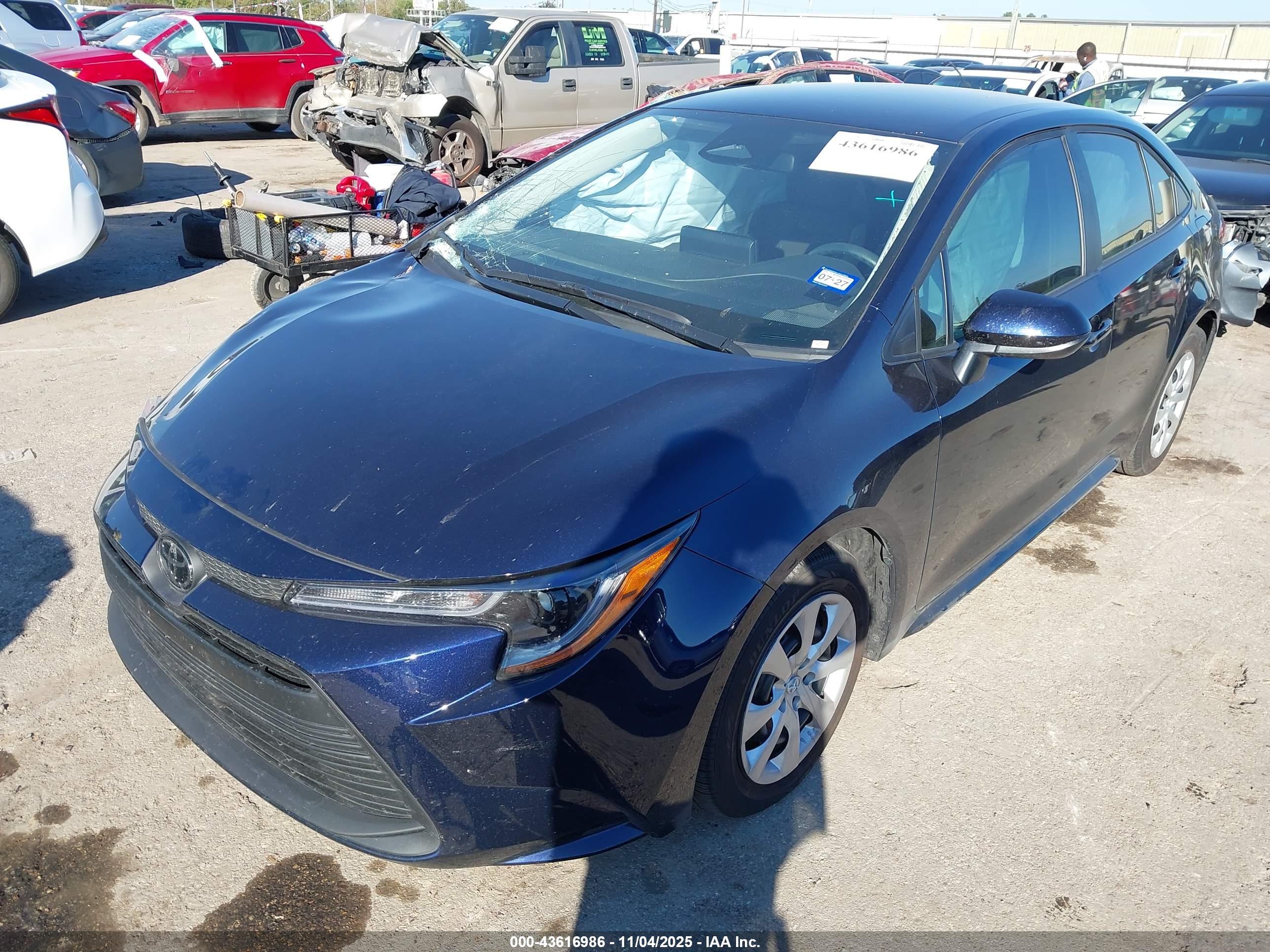 TOYOTA COROLLA image 2