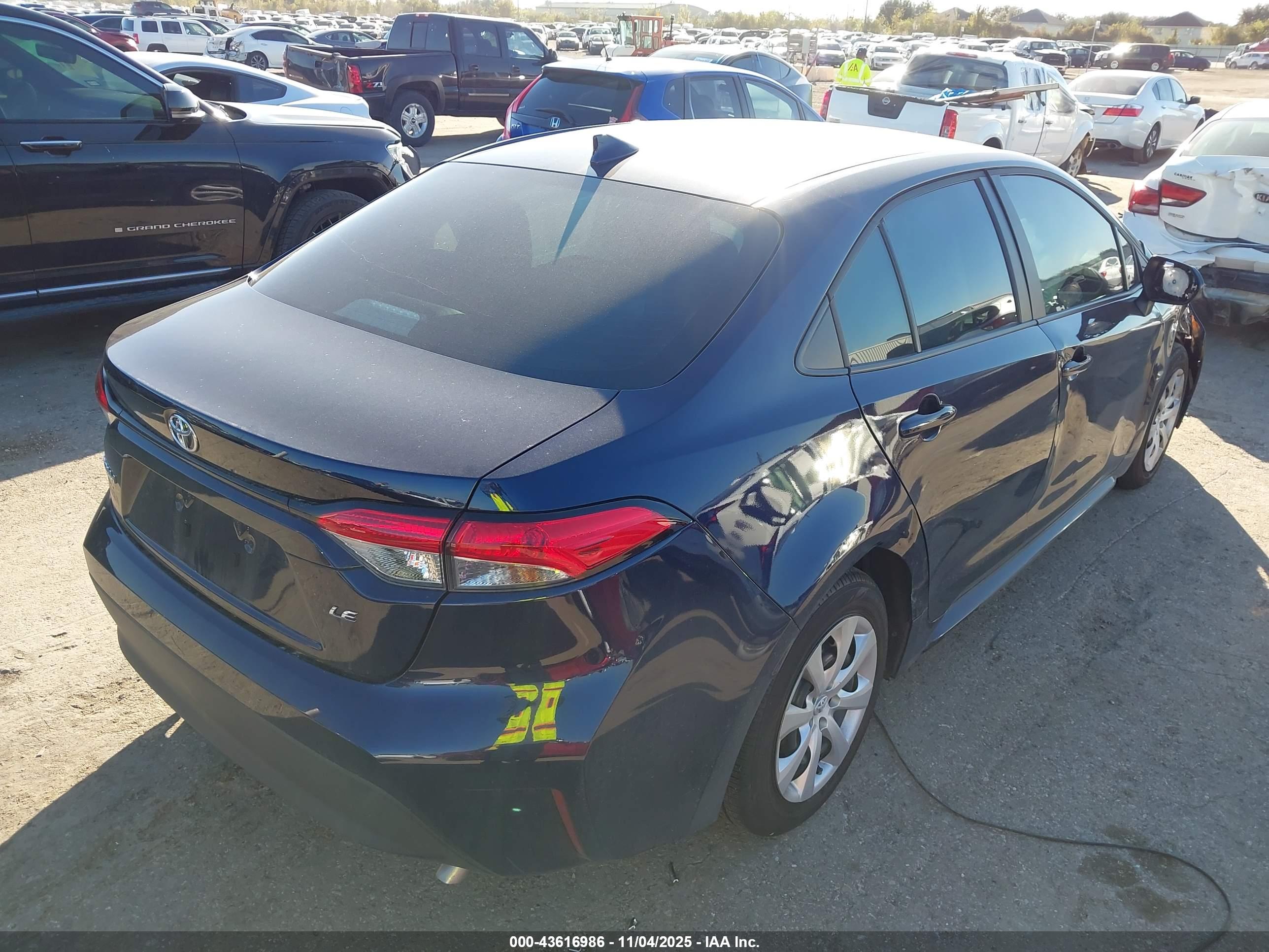 TOYOTA COROLLA image 4