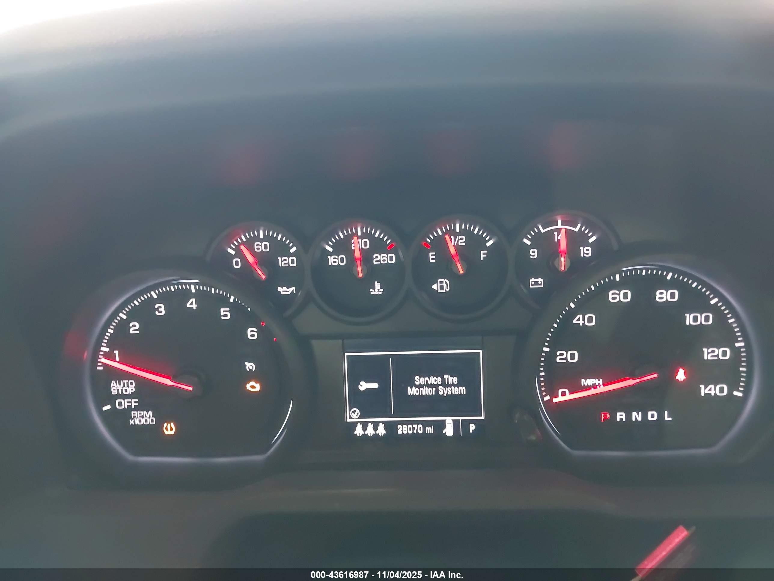 CHEVROLET SILVERADO image 7