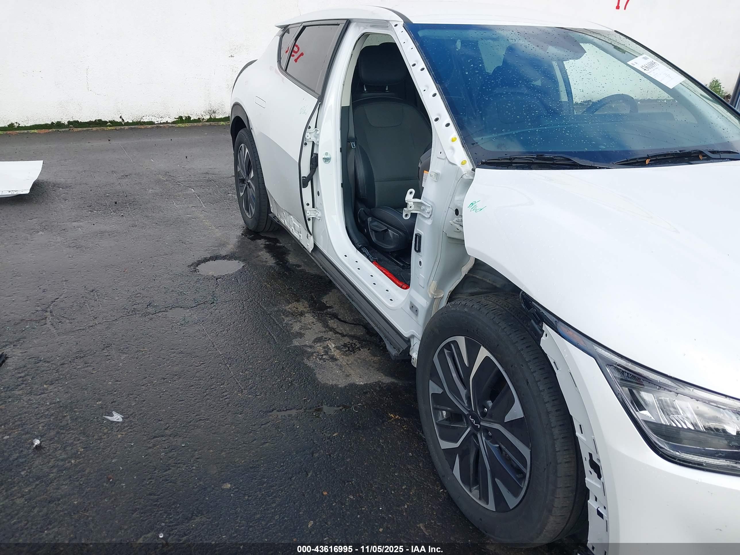 KIA EV6 image 6