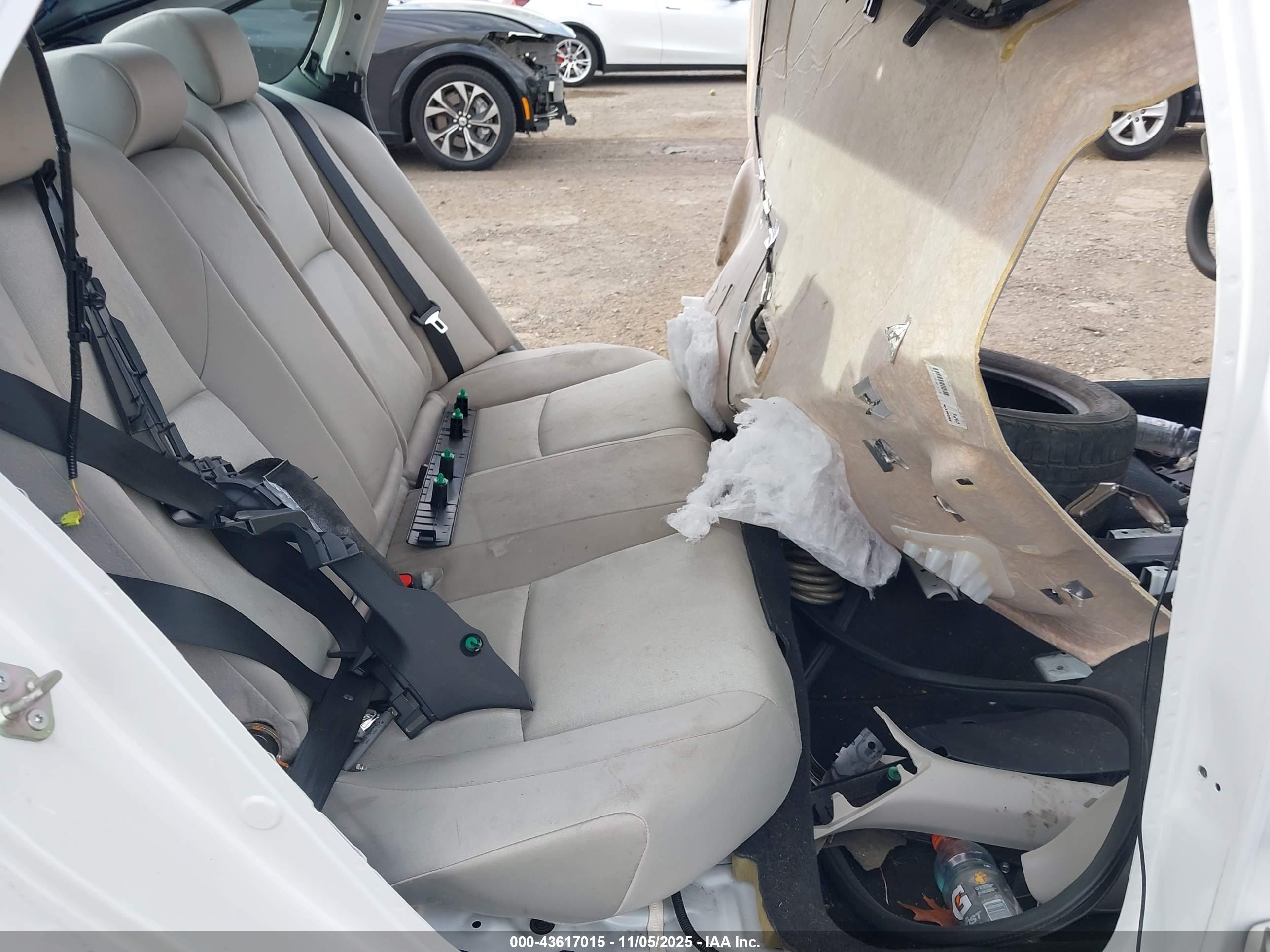 HONDA ACCORD image 8