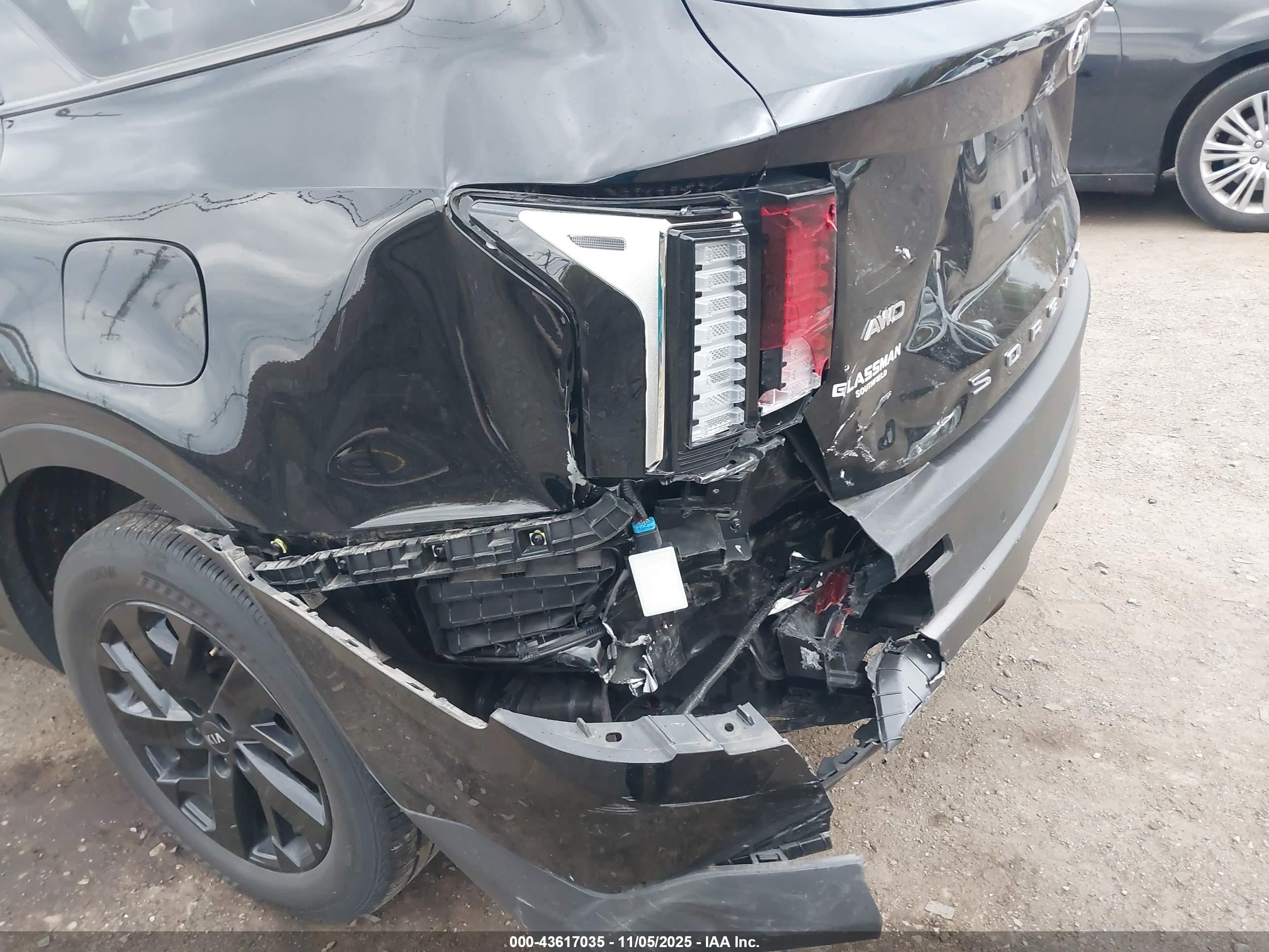 KIA SORENTO image 6