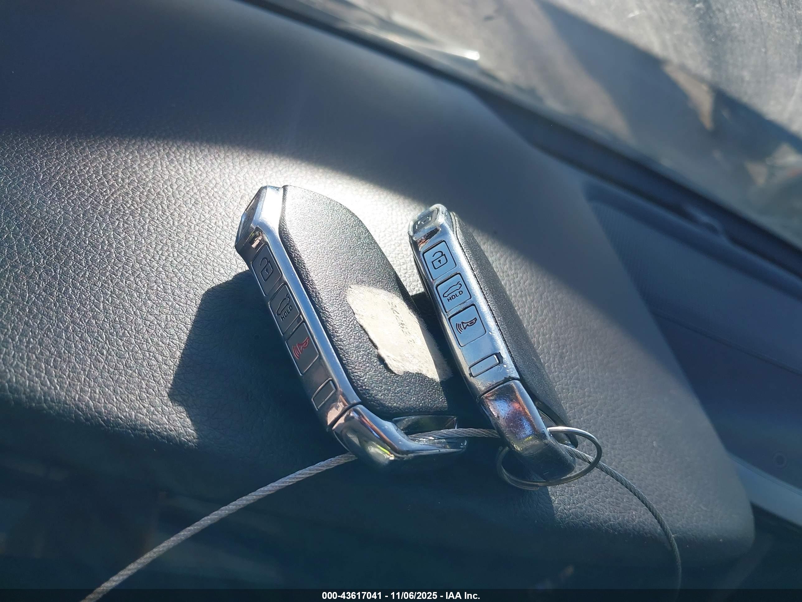KIA K5 image 11