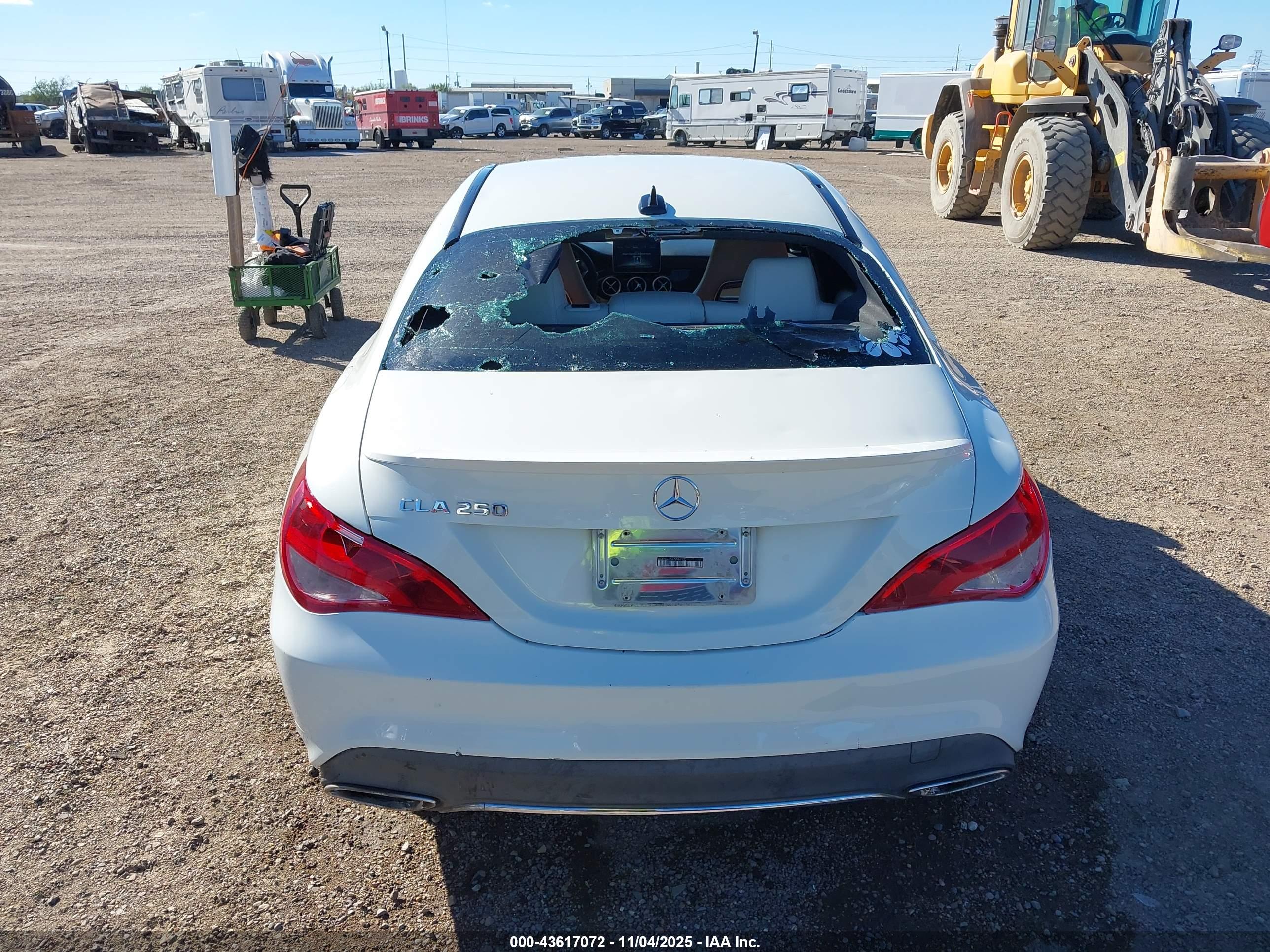 MERCEDES-BENZ CLA image 6