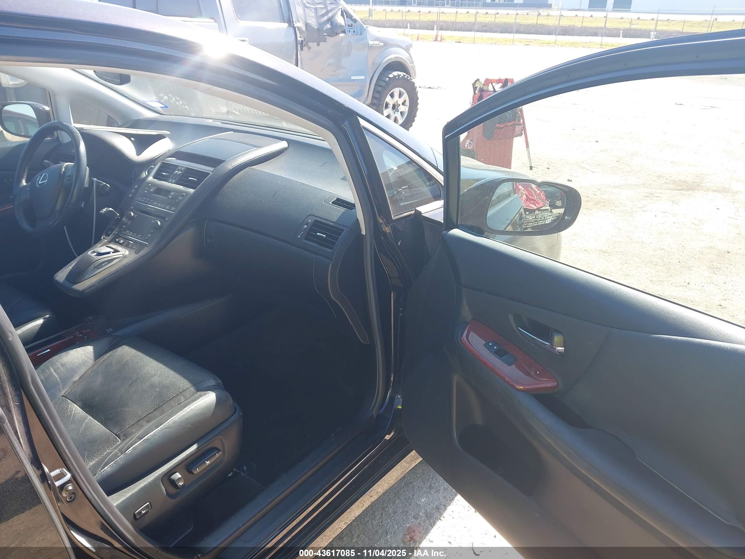 LEXUS HS image 5