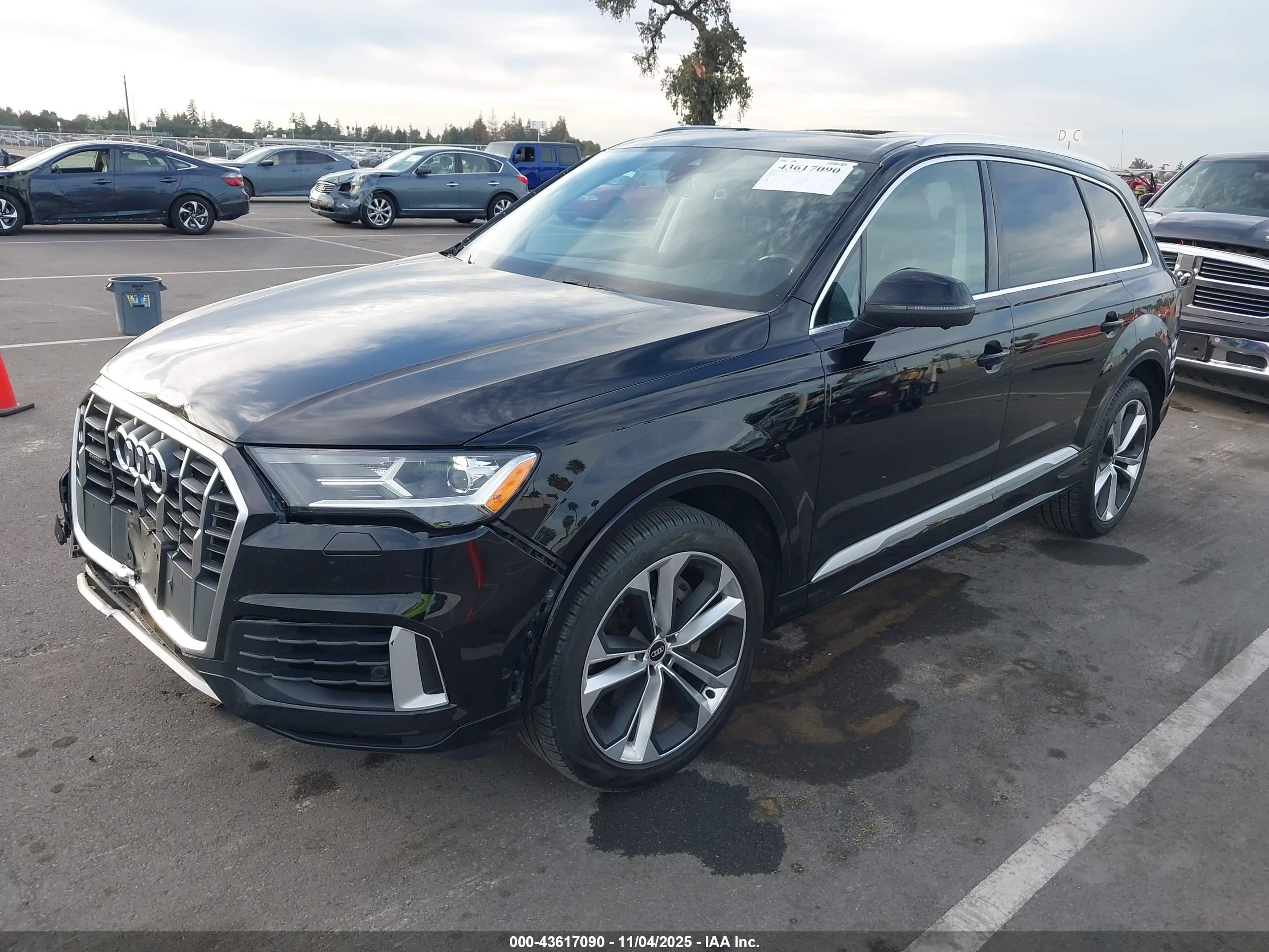 AUDI Q7 image 2