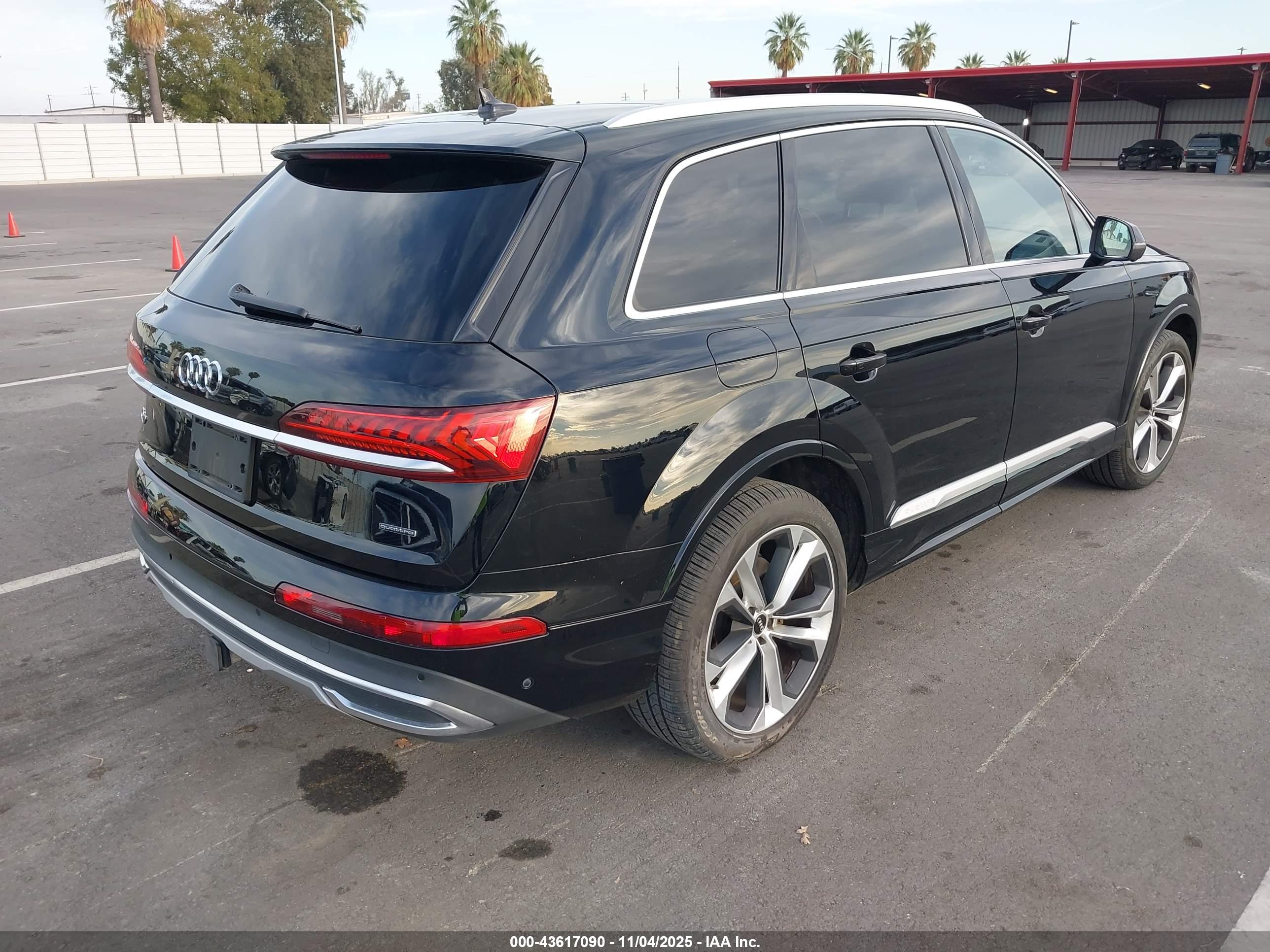 AUDI Q7 image 4
