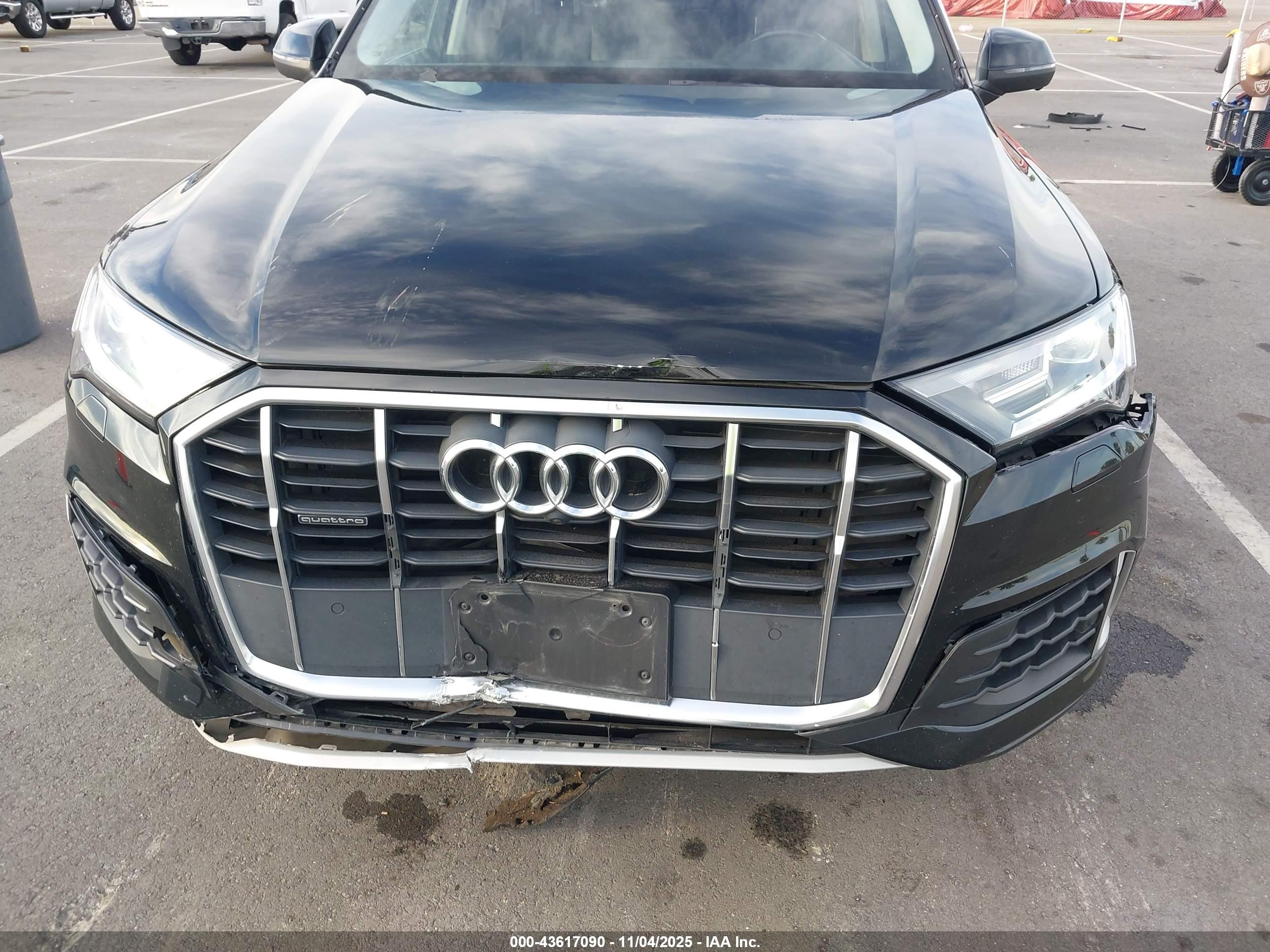 AUDI Q7 image 6