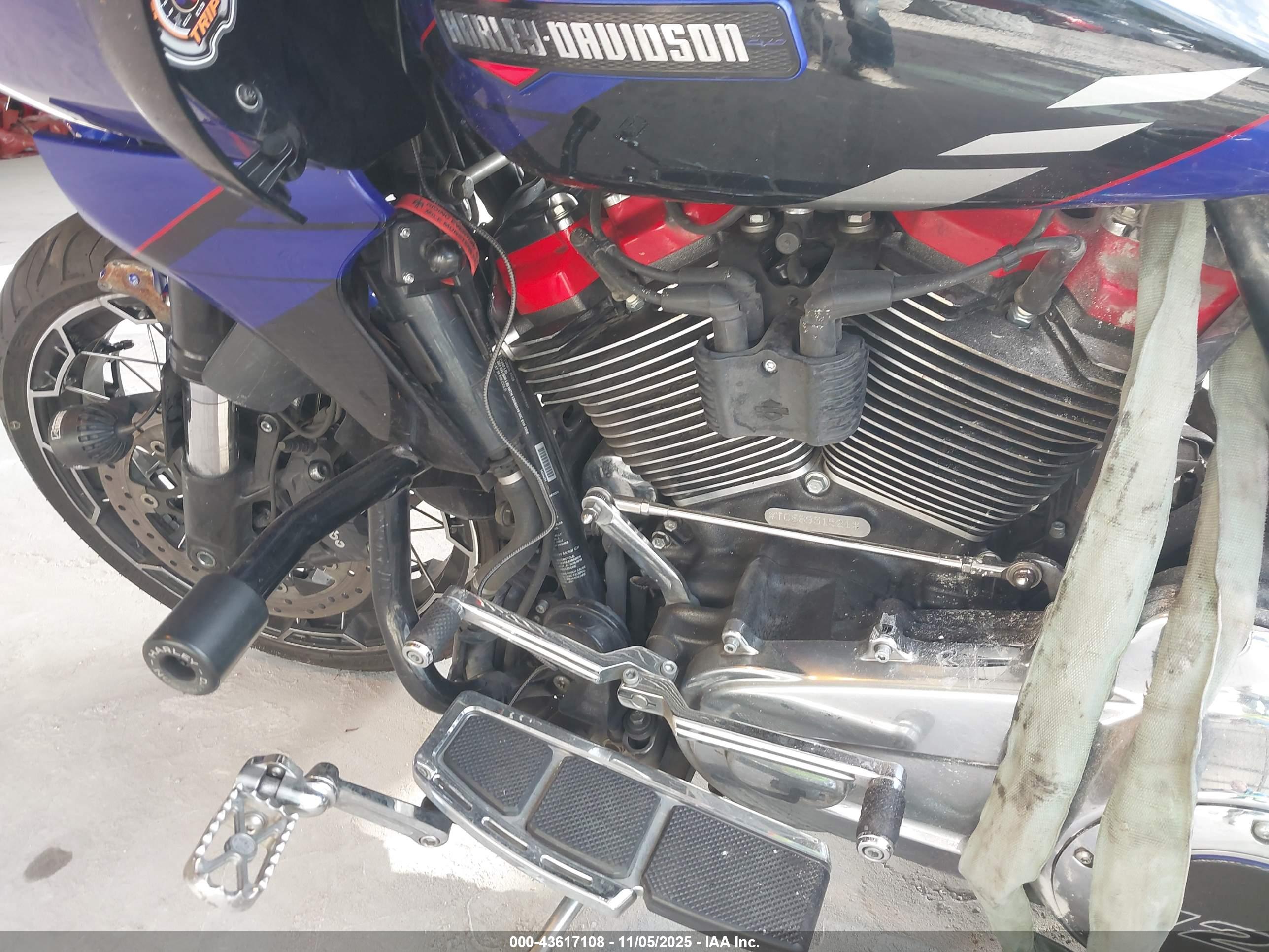 HARLEY-DAVIDSON FLTRXSE image 9