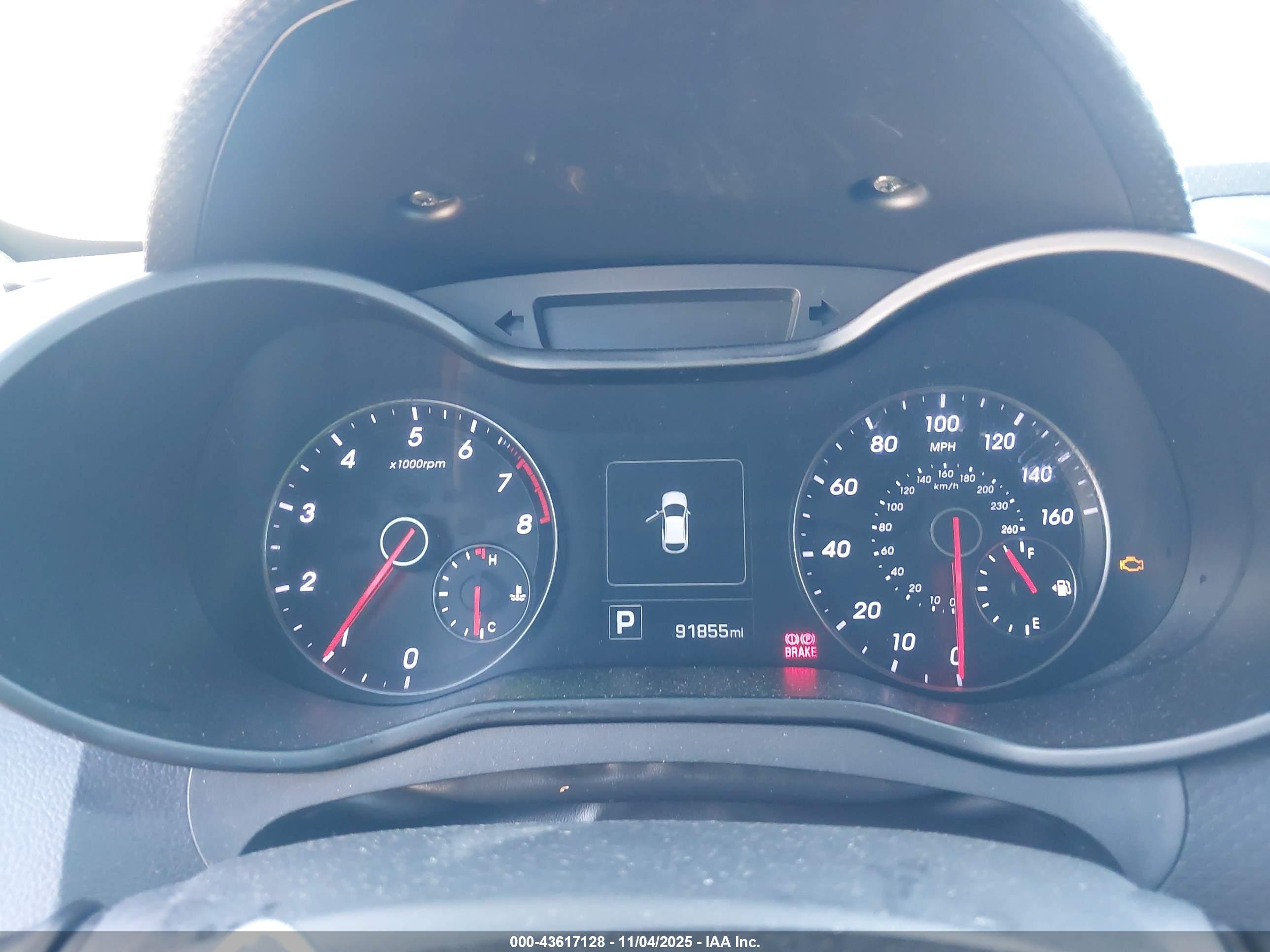 HYUNDAI VELOSTER image 7