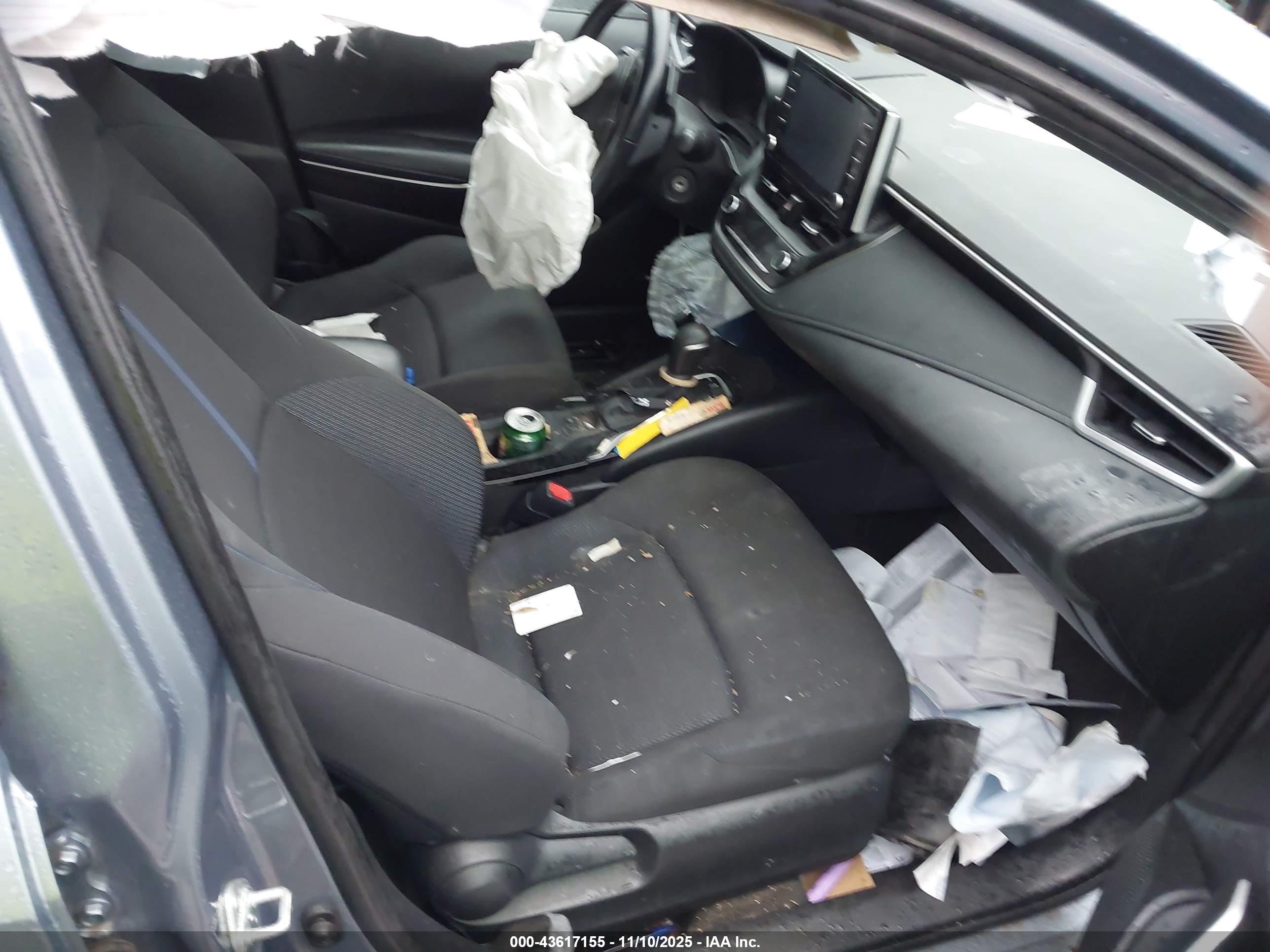 TOYOTA COROLLA image 5