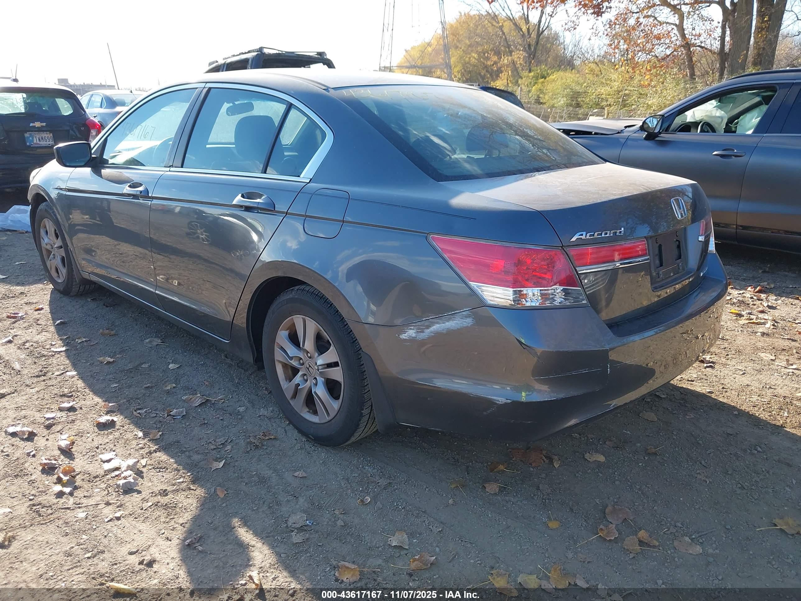 HONDA ACCORD image 3