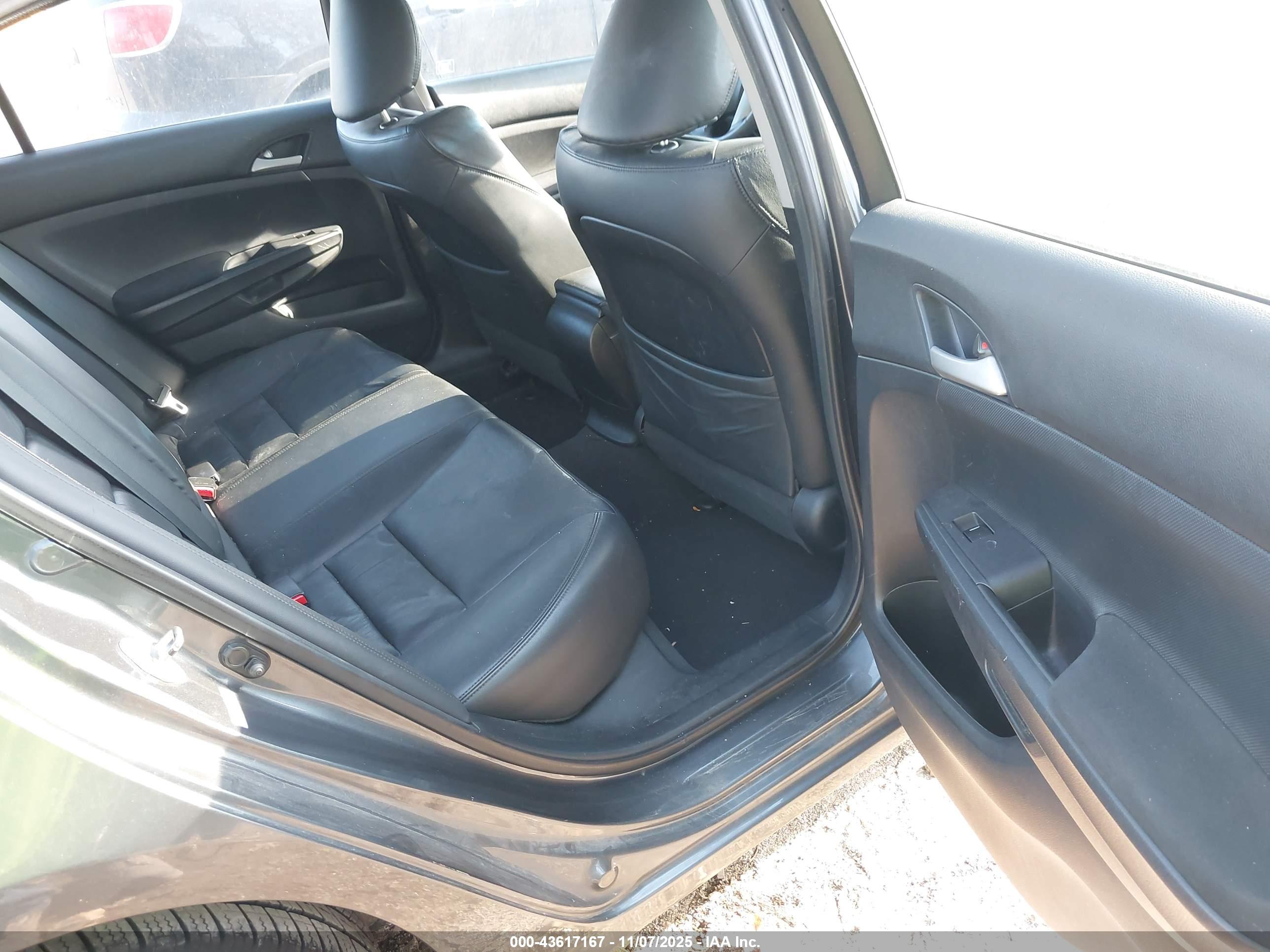 HONDA ACCORD image 8