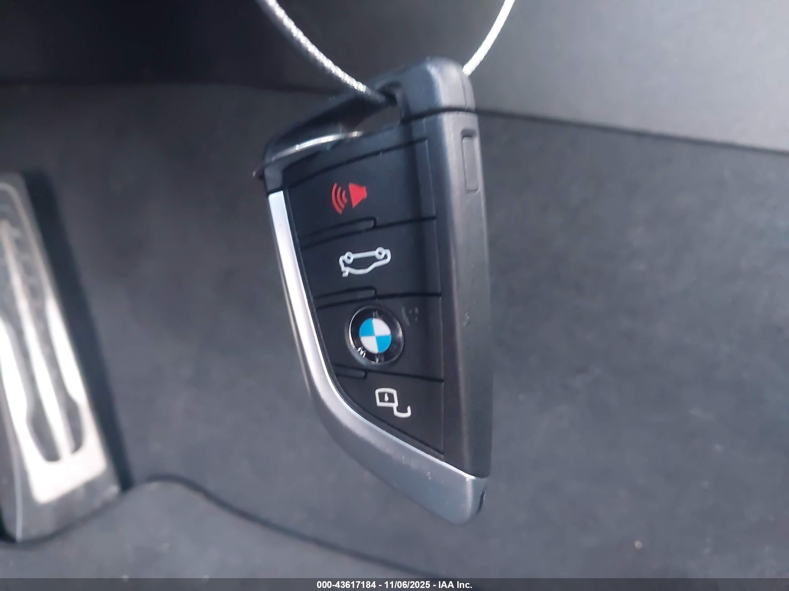 BMW 330I image 11