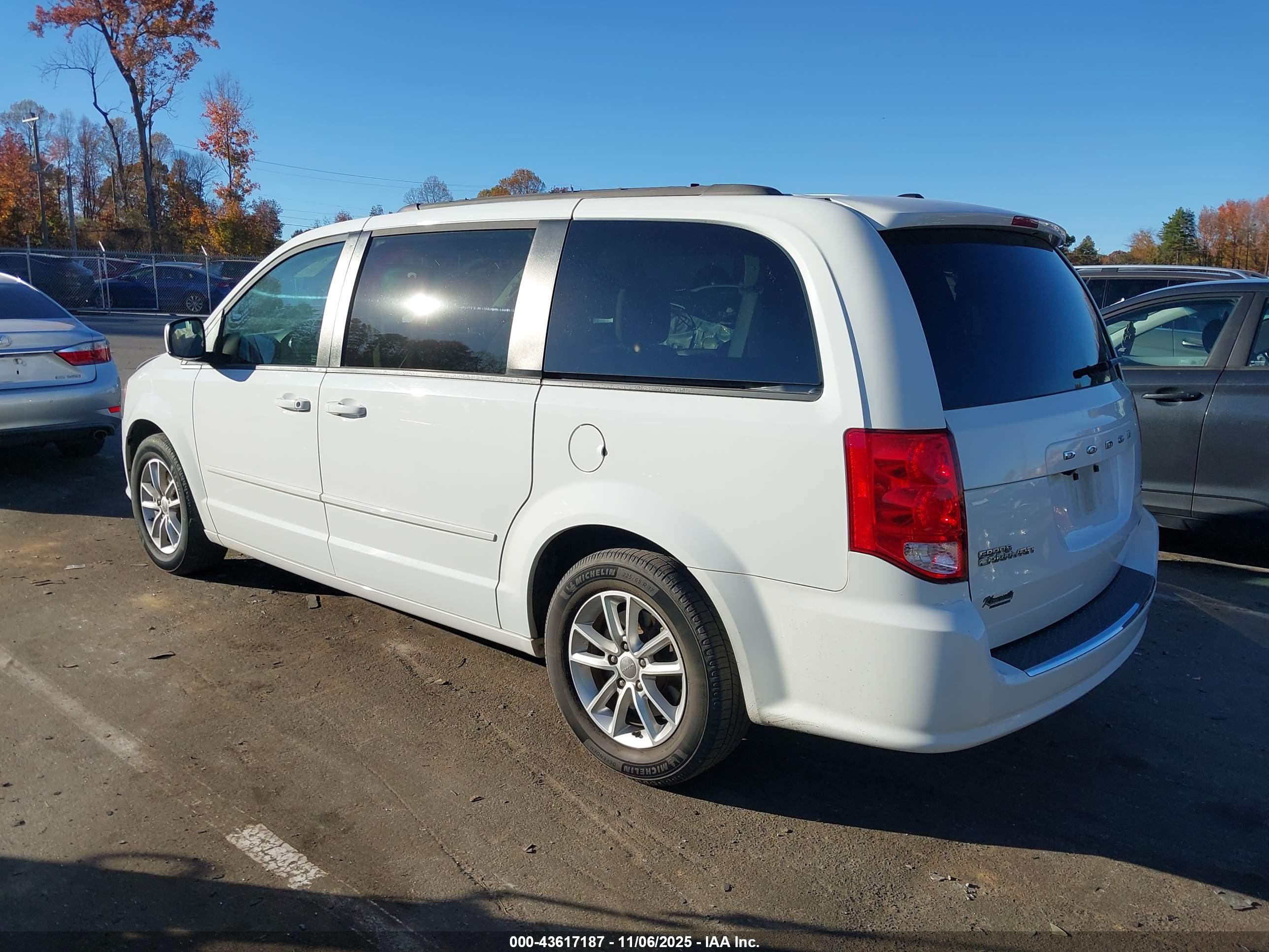 DODGE GRAND image 3