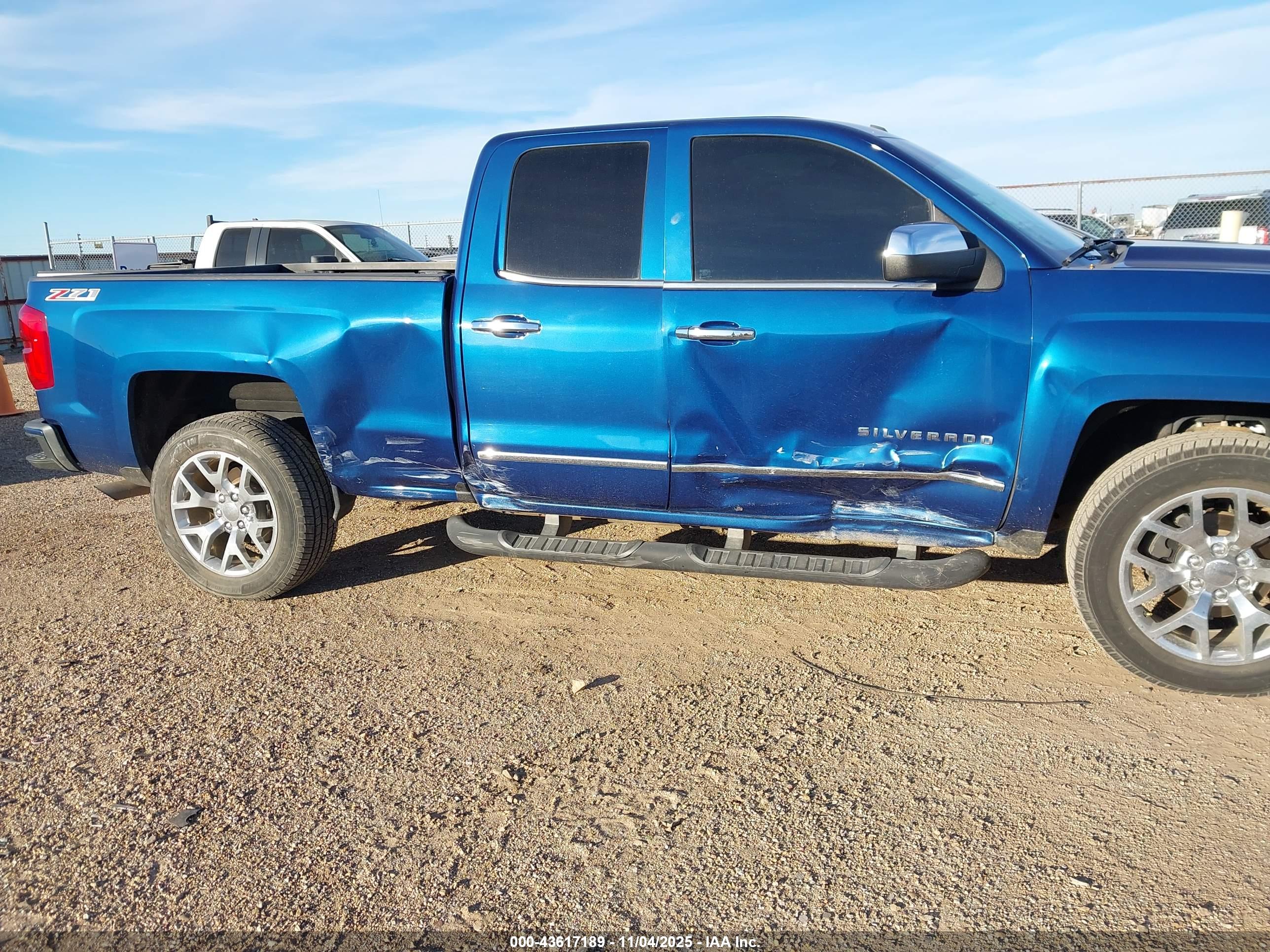 CHEVROLET SILVERADO image 6