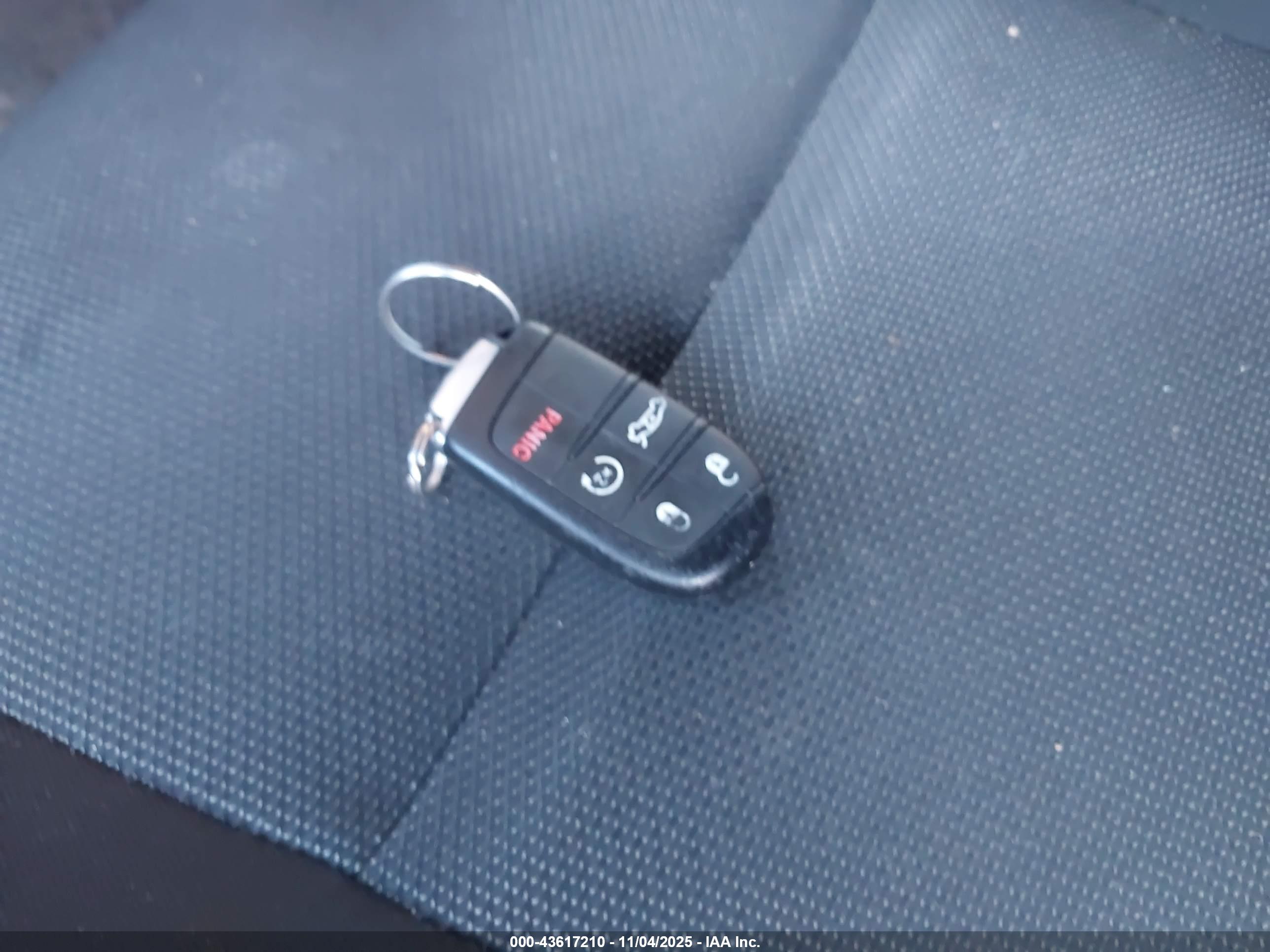 DODGE CHALLENGER image 11