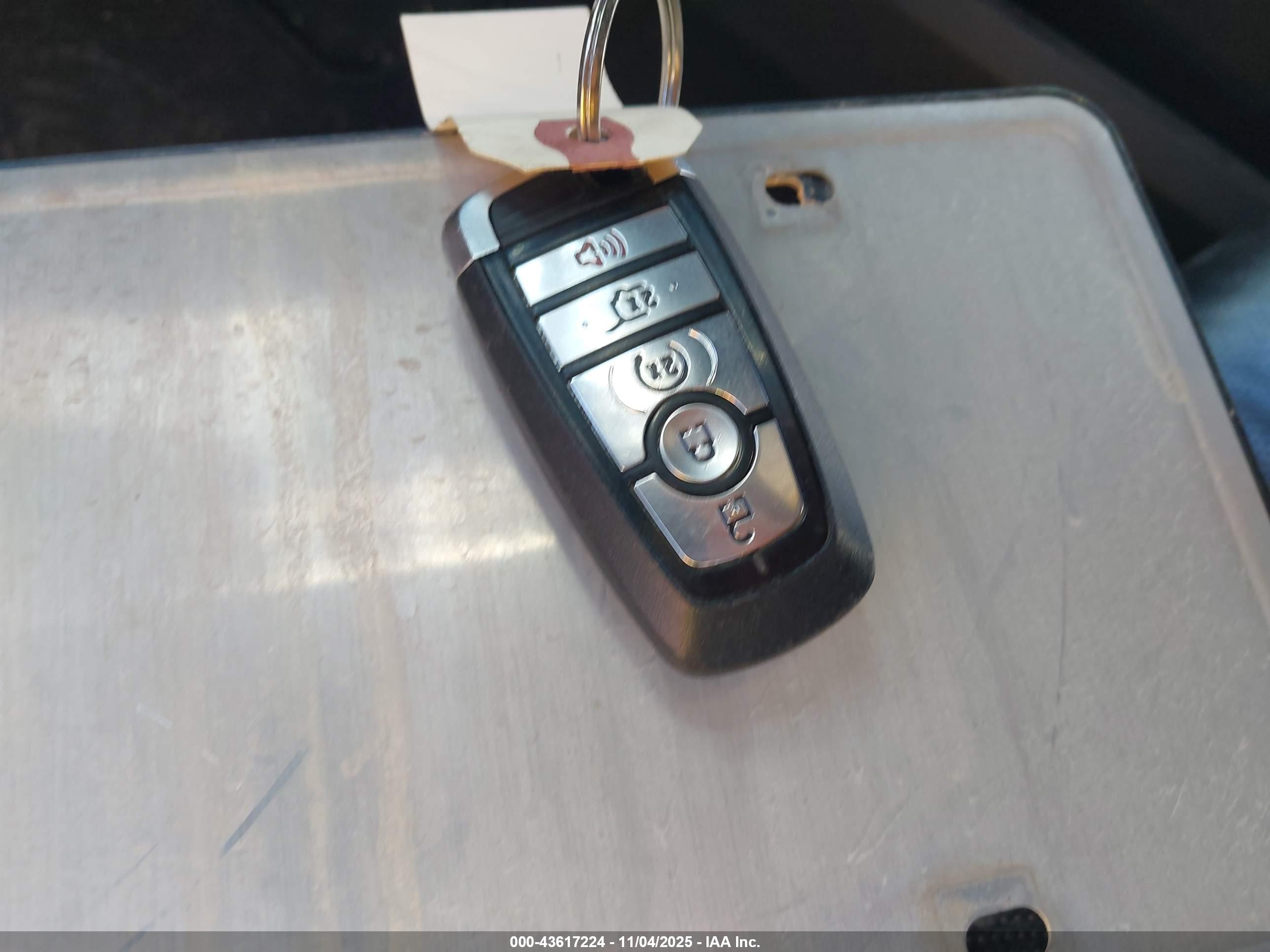 FORD EXPEDITION image 11