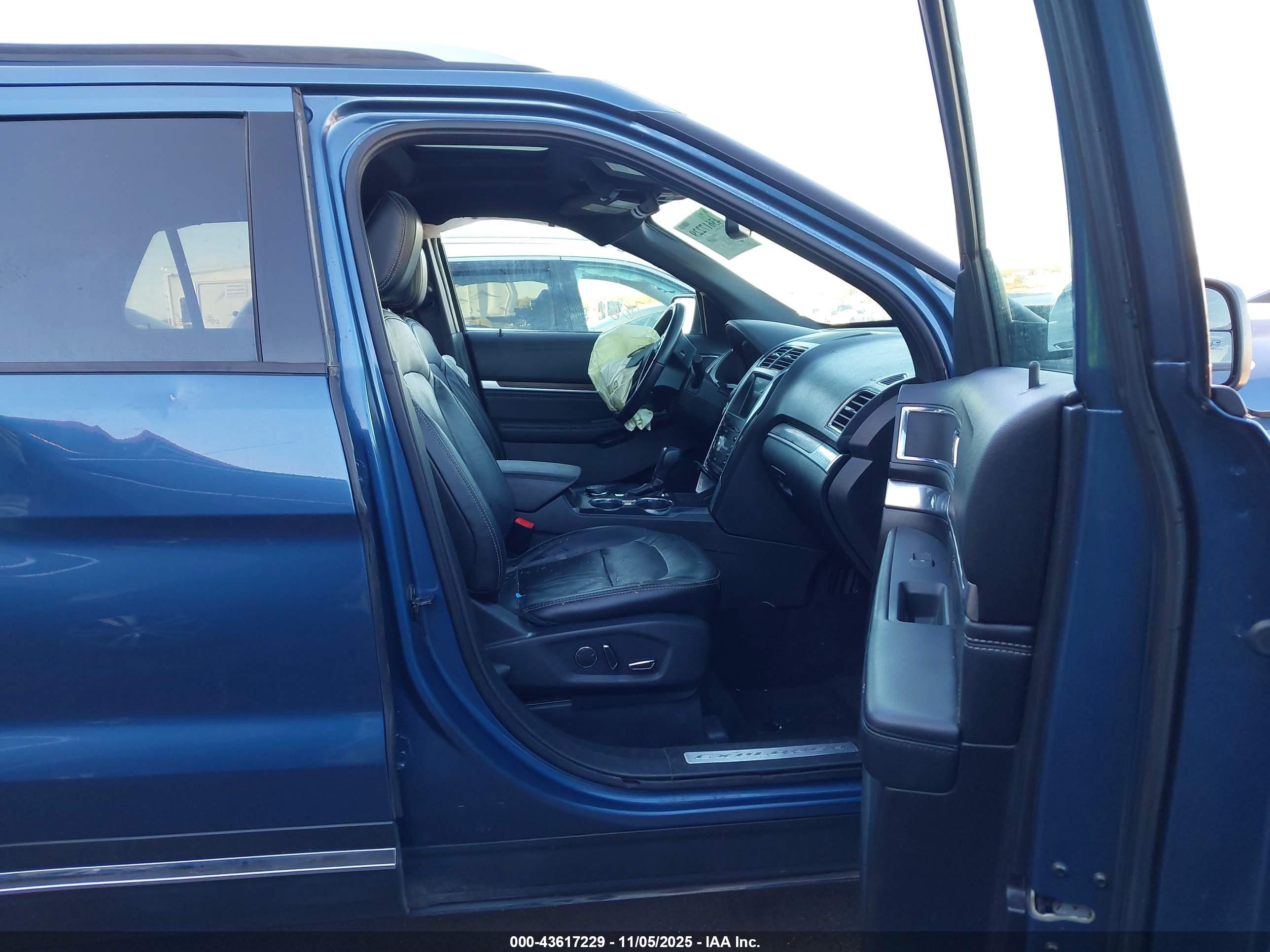 FORD EXPLORER image 5