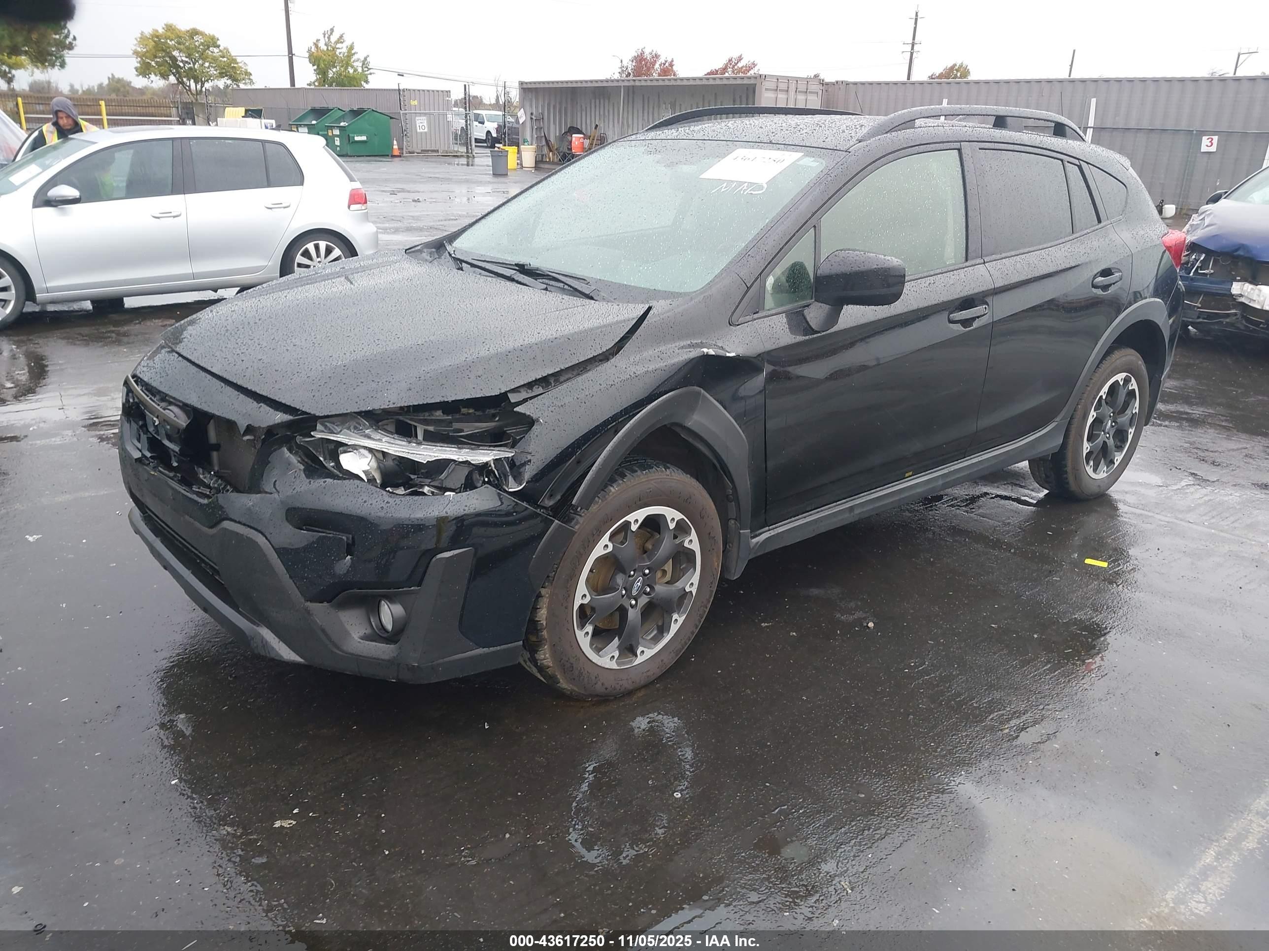 SUBARU CROSSTREK image 2