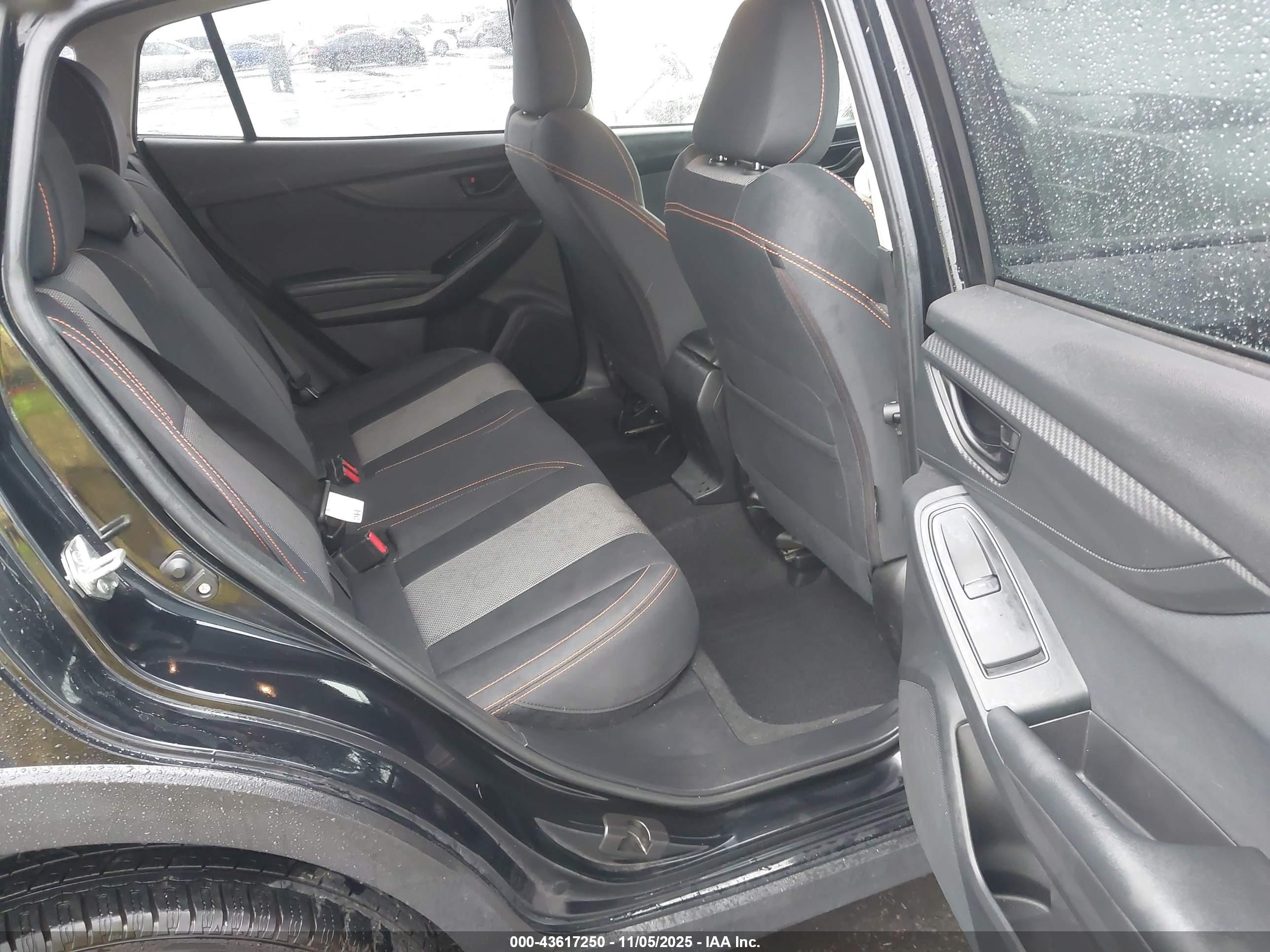 SUBARU CROSSTREK image 8