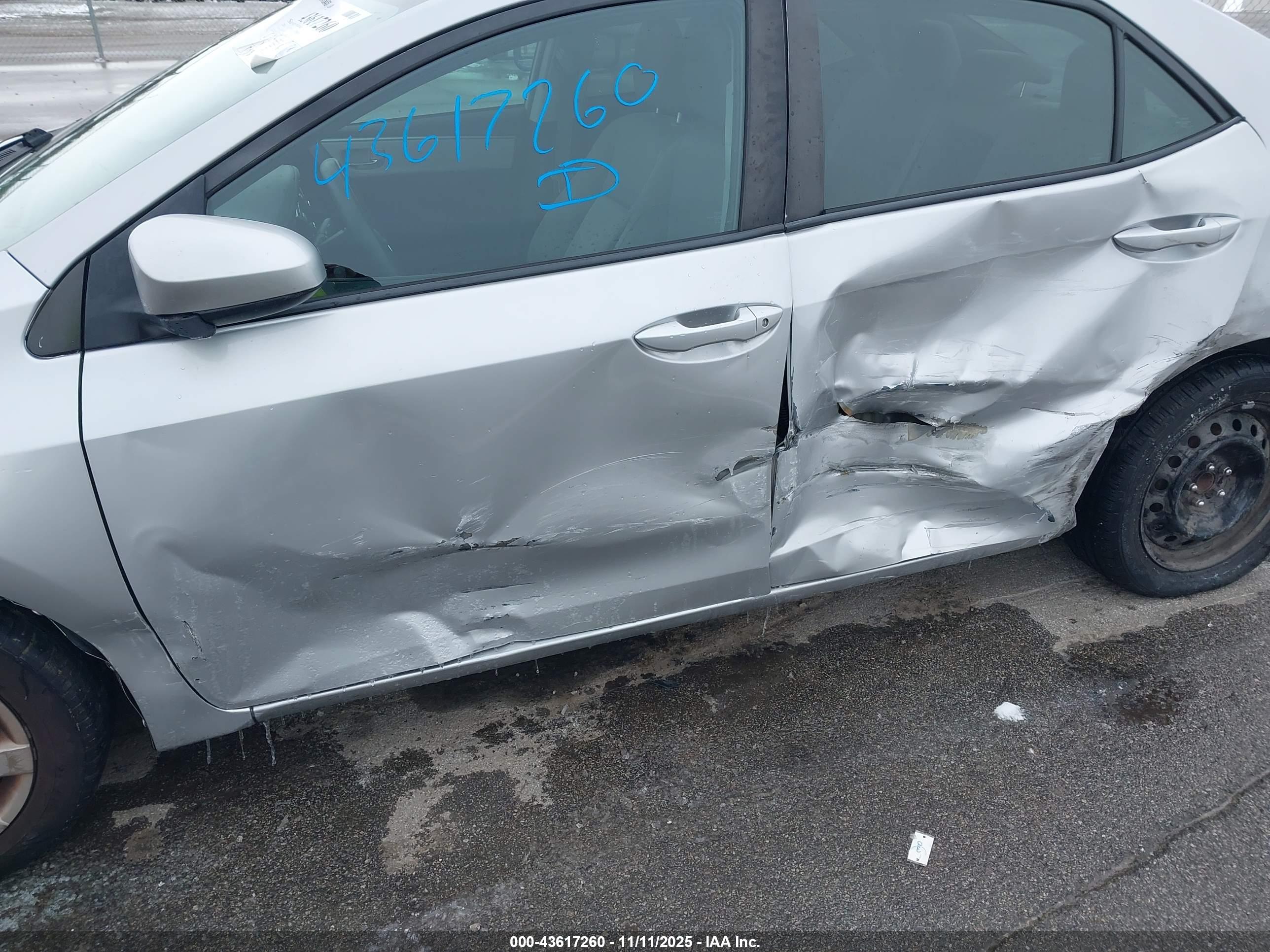TOYOTA COROLLA image 6