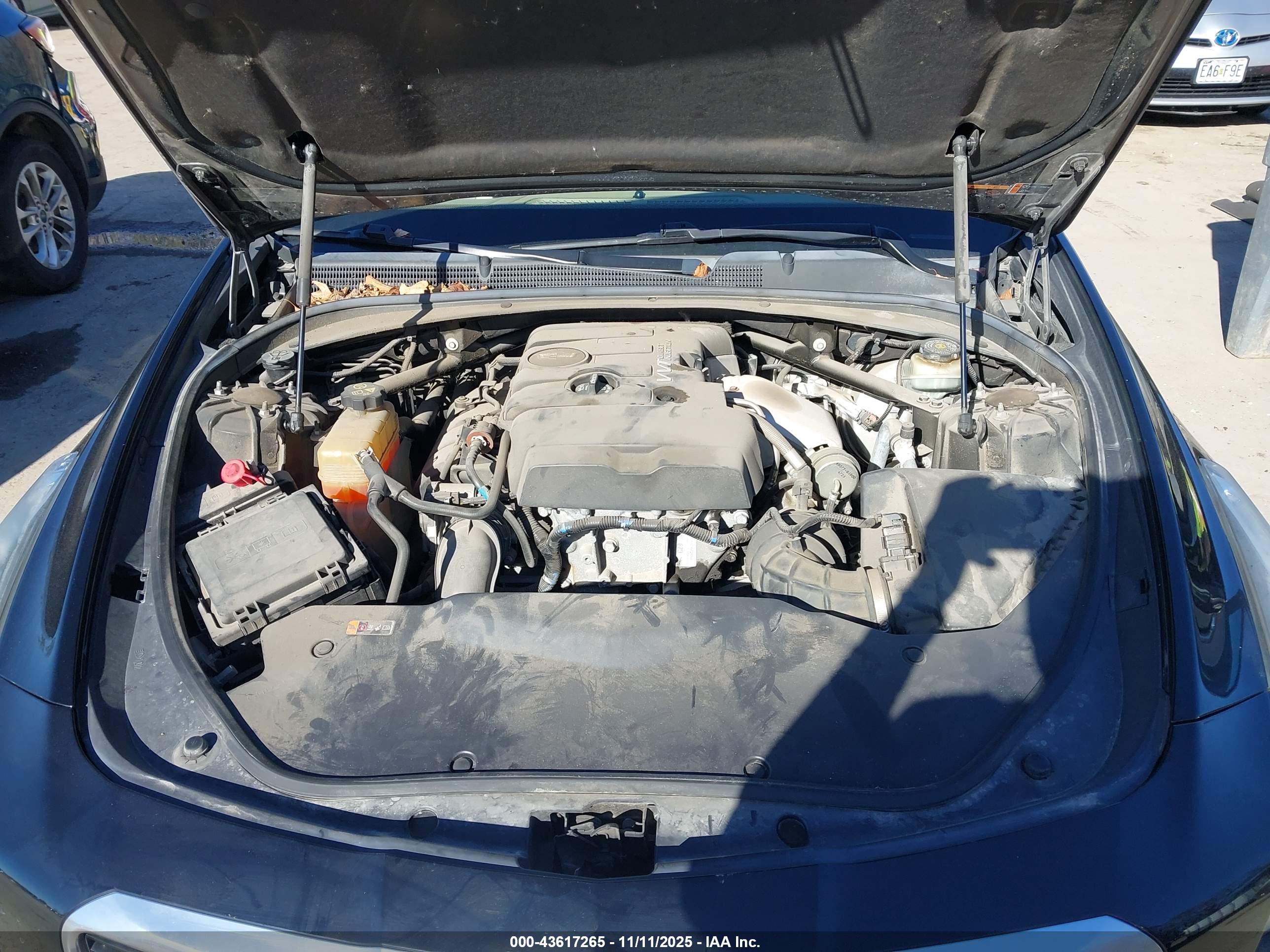 CADILLAC CTS image 10