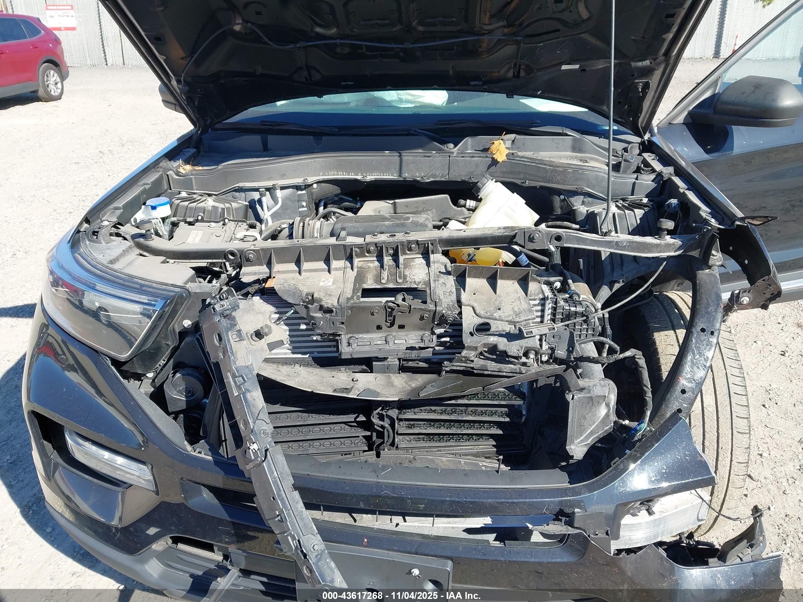FORD EXPLORER image 10