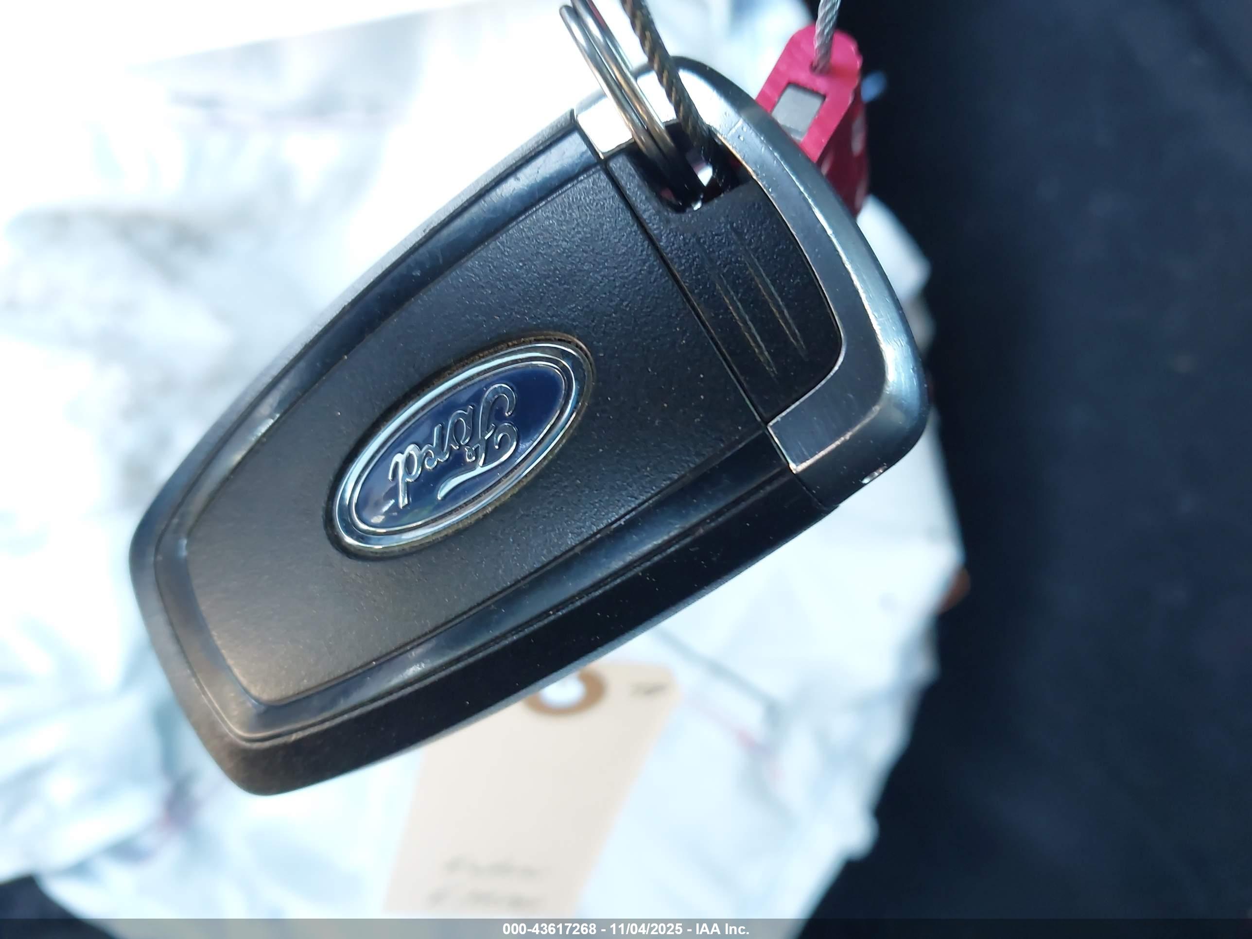 FORD EXPLORER image 11